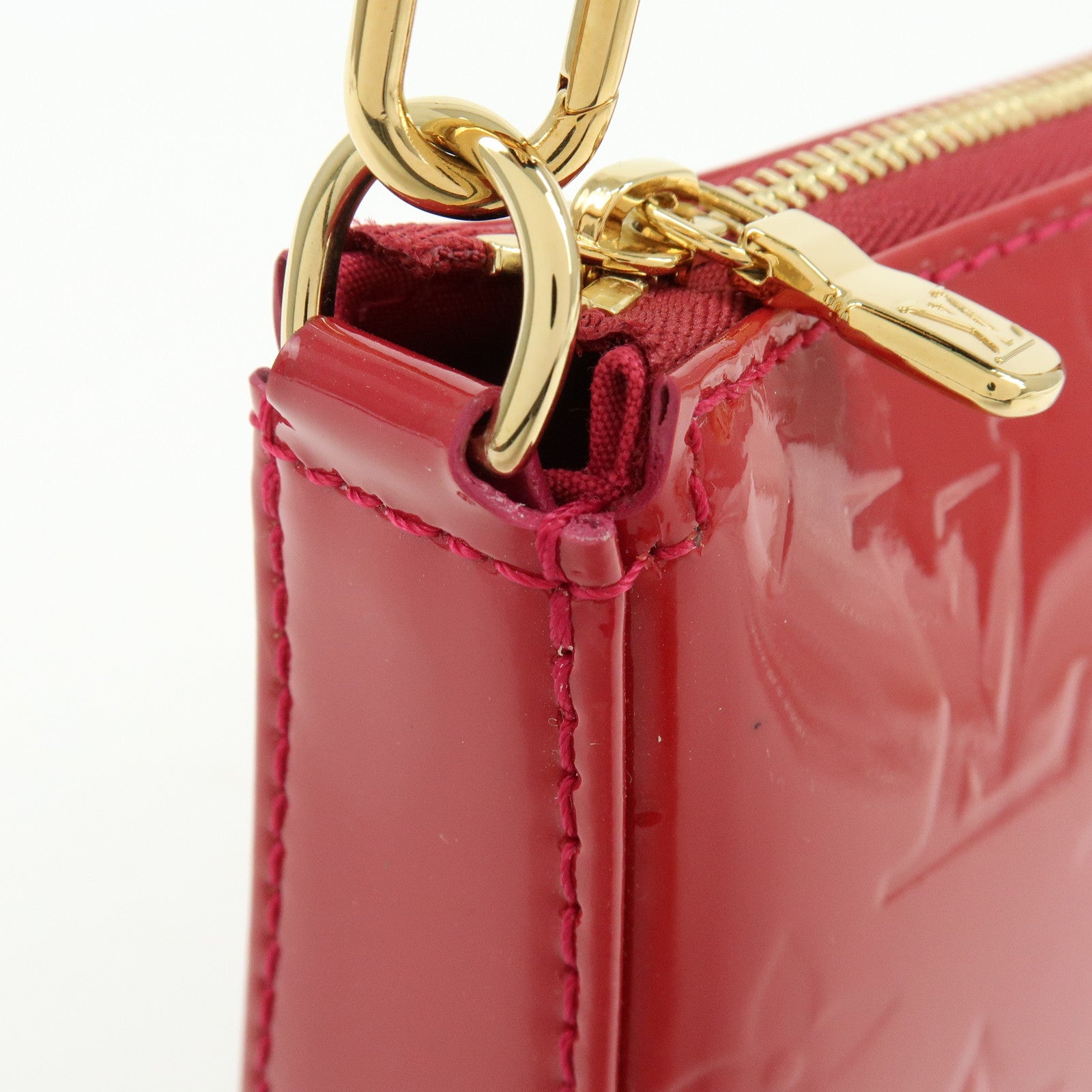 Louis Vuitton Monogram Vernis Pochette Accessoires Pouch Red M91574