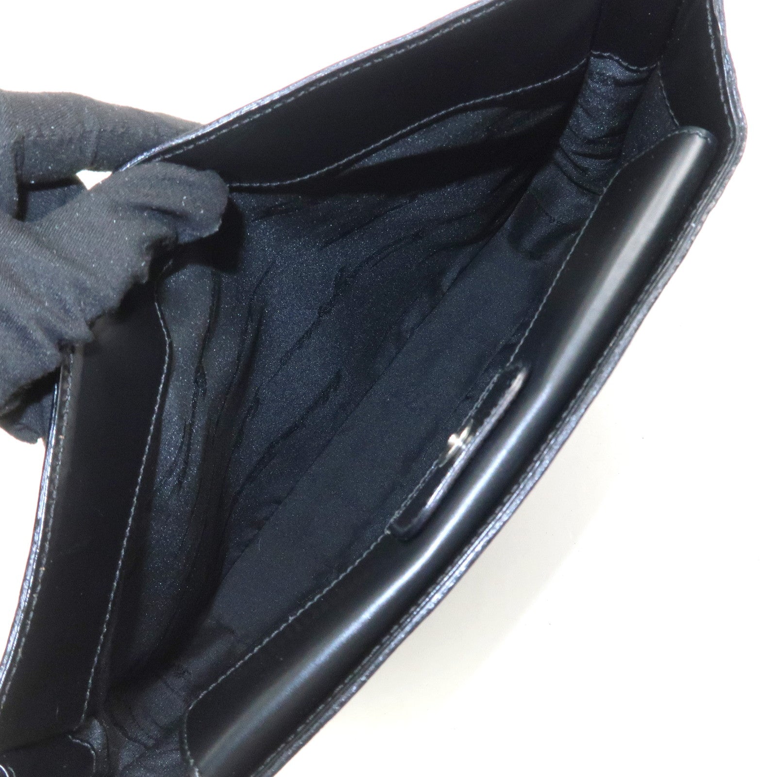 Ferragamo Embossed Leather Shoulder Bag Hand Bag Black