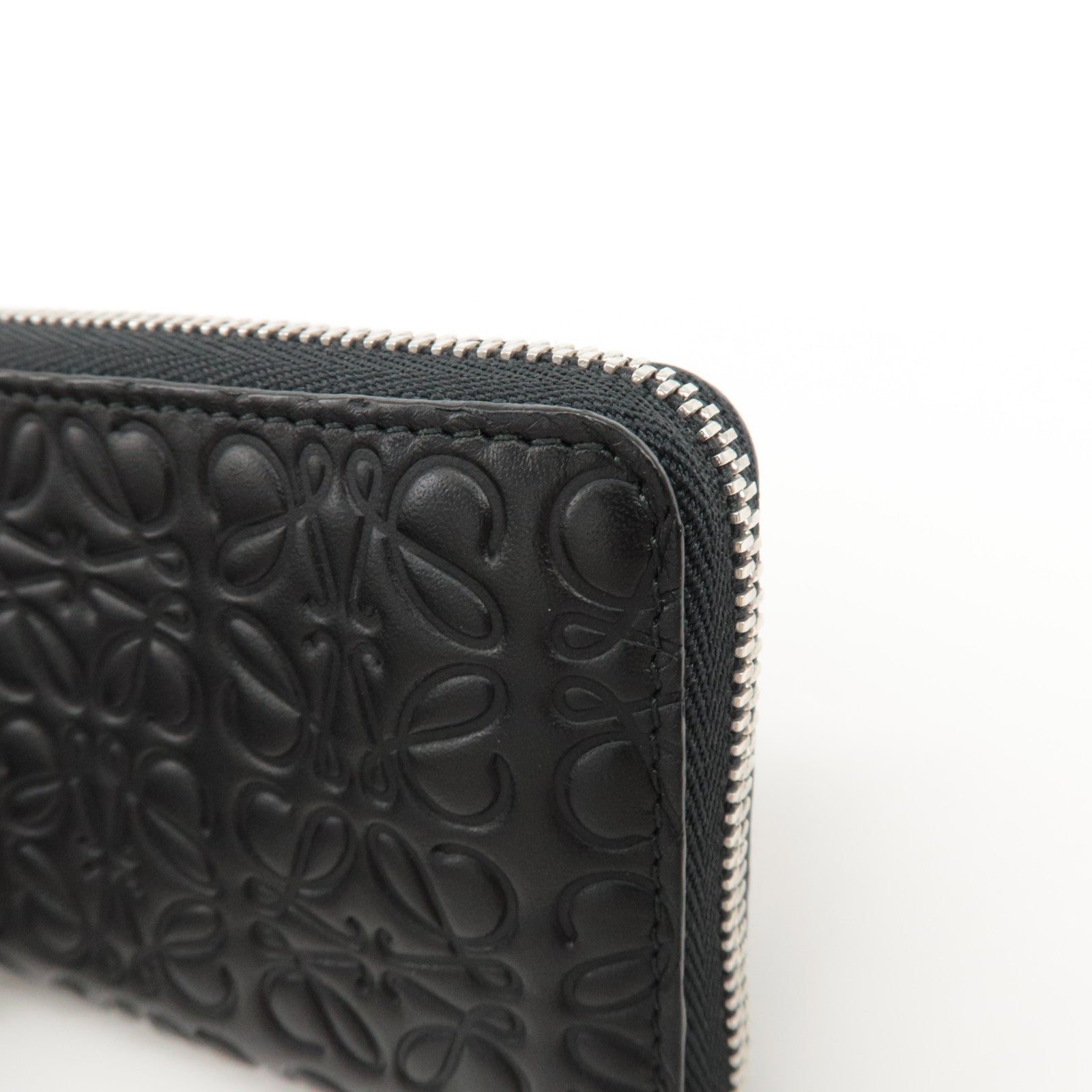 LOEWE Anagram Soft Grain Calf Coin Card Card Case Silver HDW Black Used