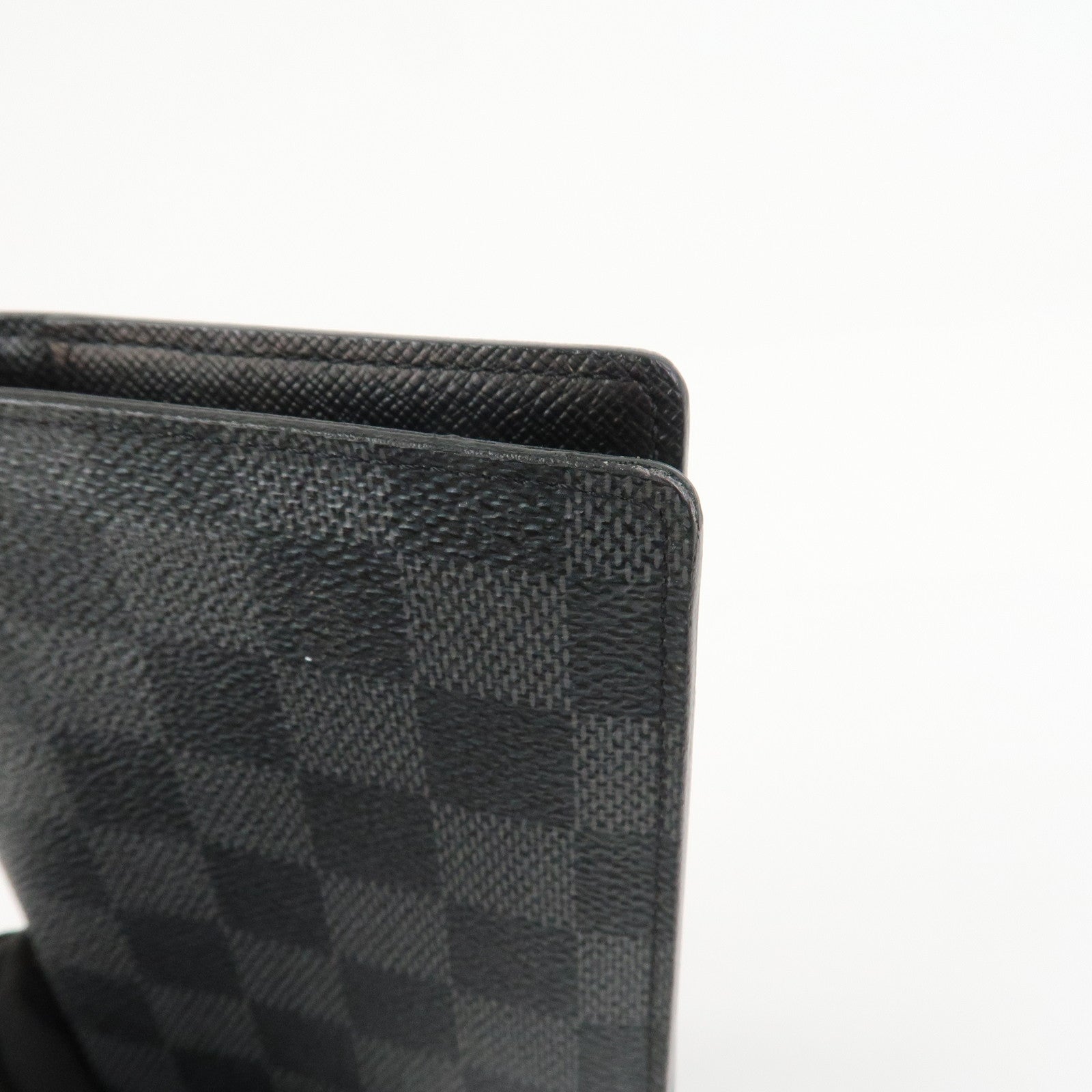 Louis Vuitton Damier Glaphite Portefeuille Brazza Wallet N62665