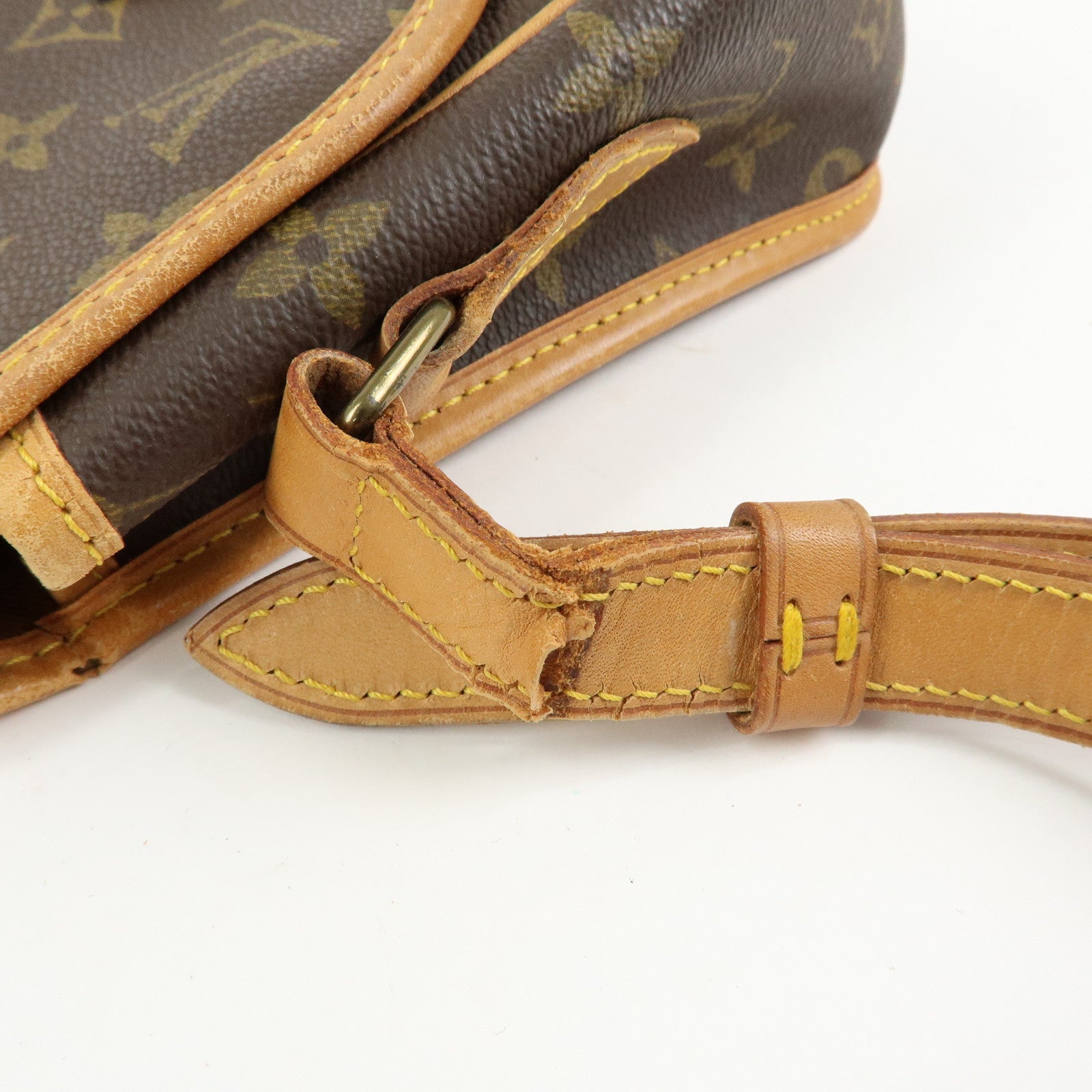 Louis Vuitton Monogram Gibeciere MM Shoulder Bag M42247