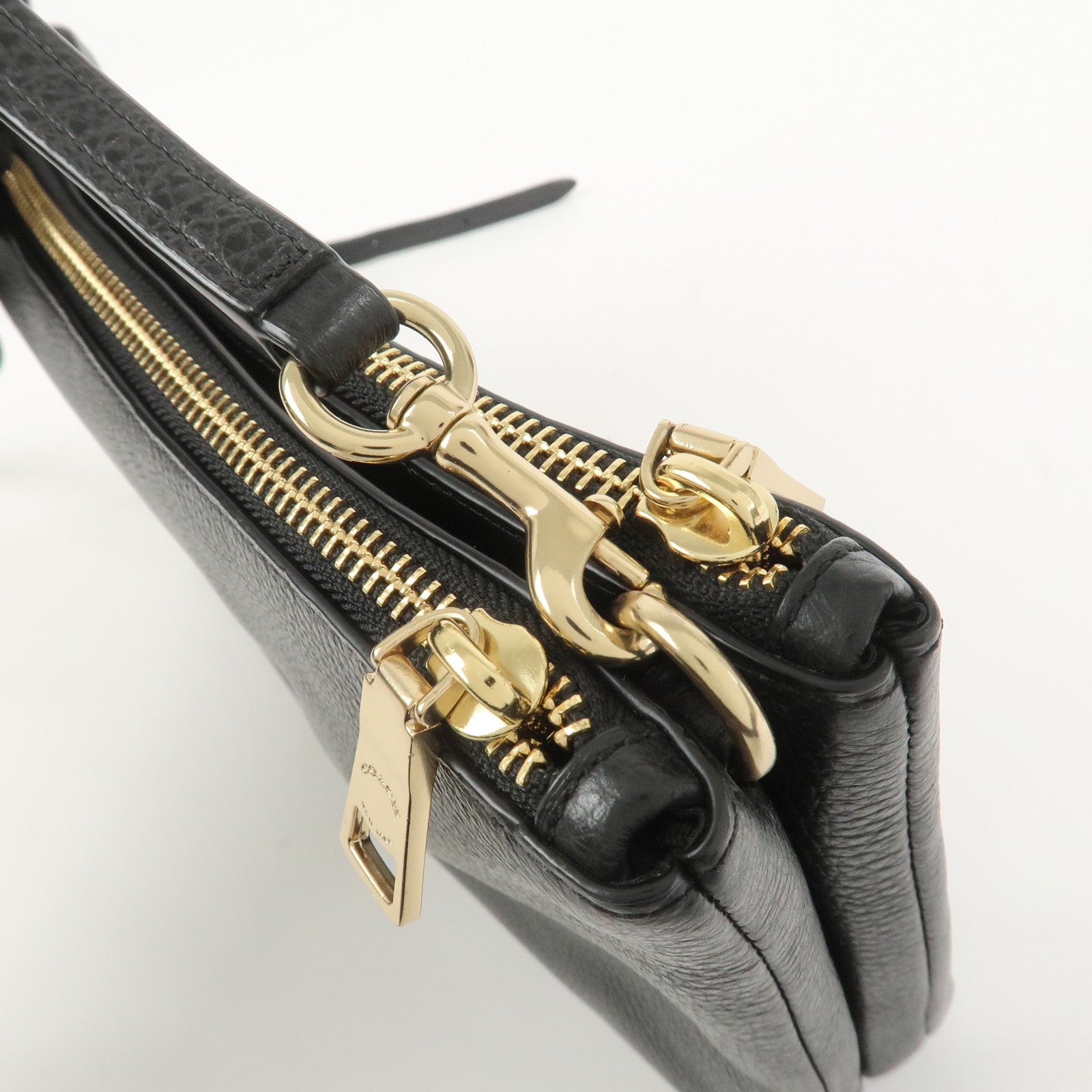 COACH Logo Leather Shoulder Bag Crossbody Bag Black