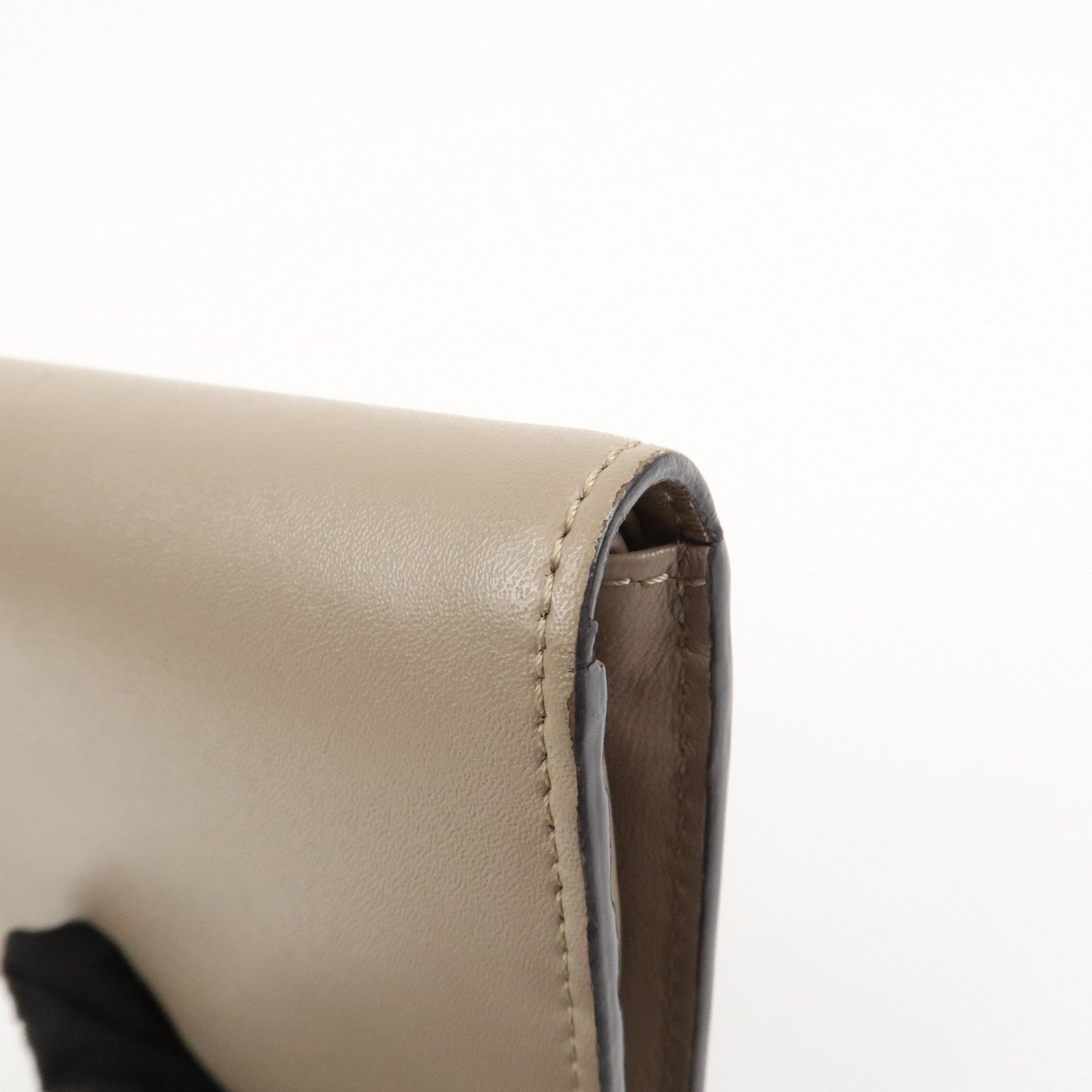 FENDI Leather Bi-fold Compact Wallet Brown 8M0387