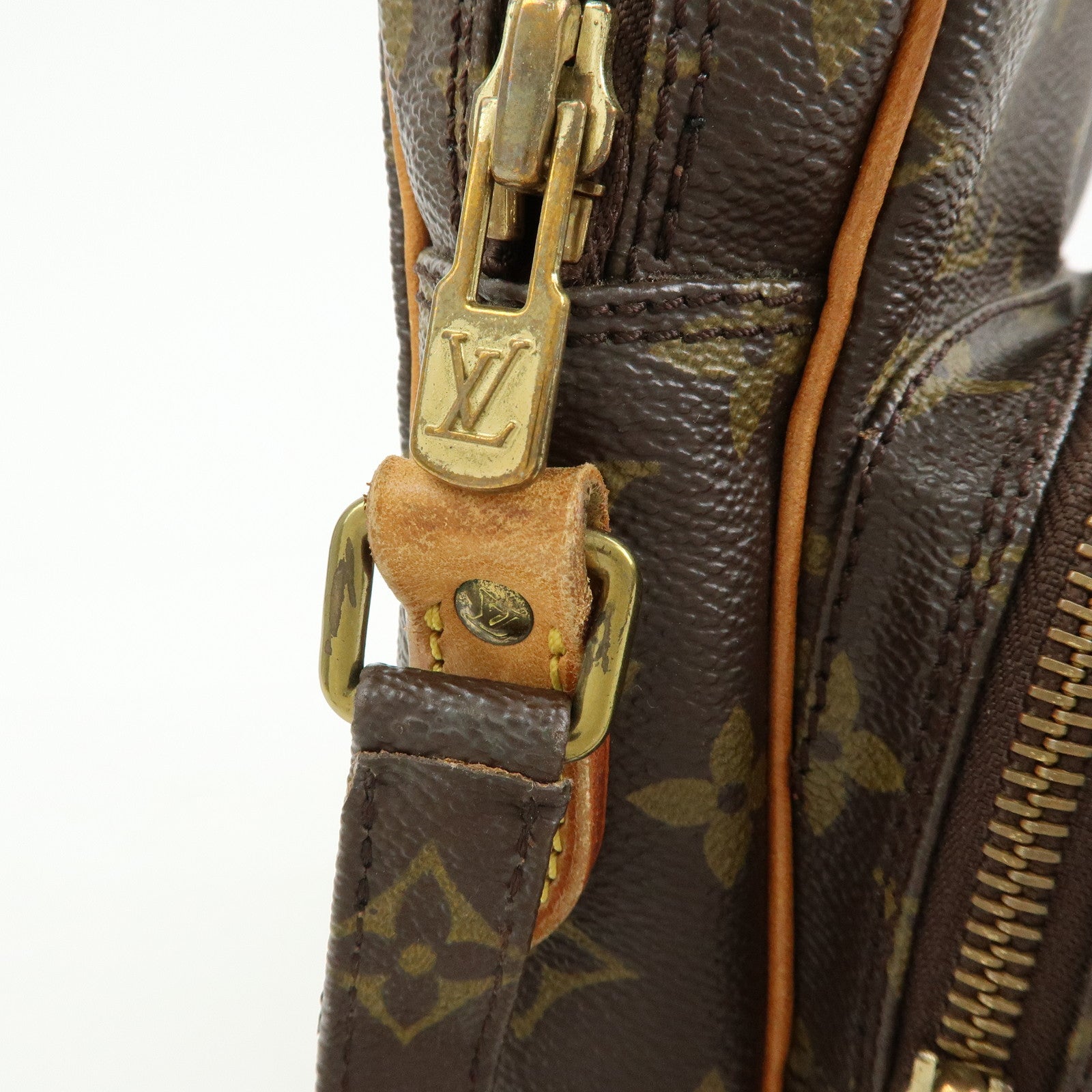 Louis Vuitton Monogram Amazone Shoulder Bag Crossbody Bag M45236