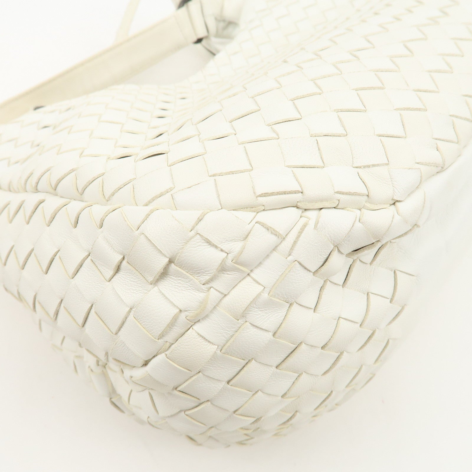 BOTTEGA VENETA Intrecciato Leather Campana Shoulder Bag White 125787 Used
