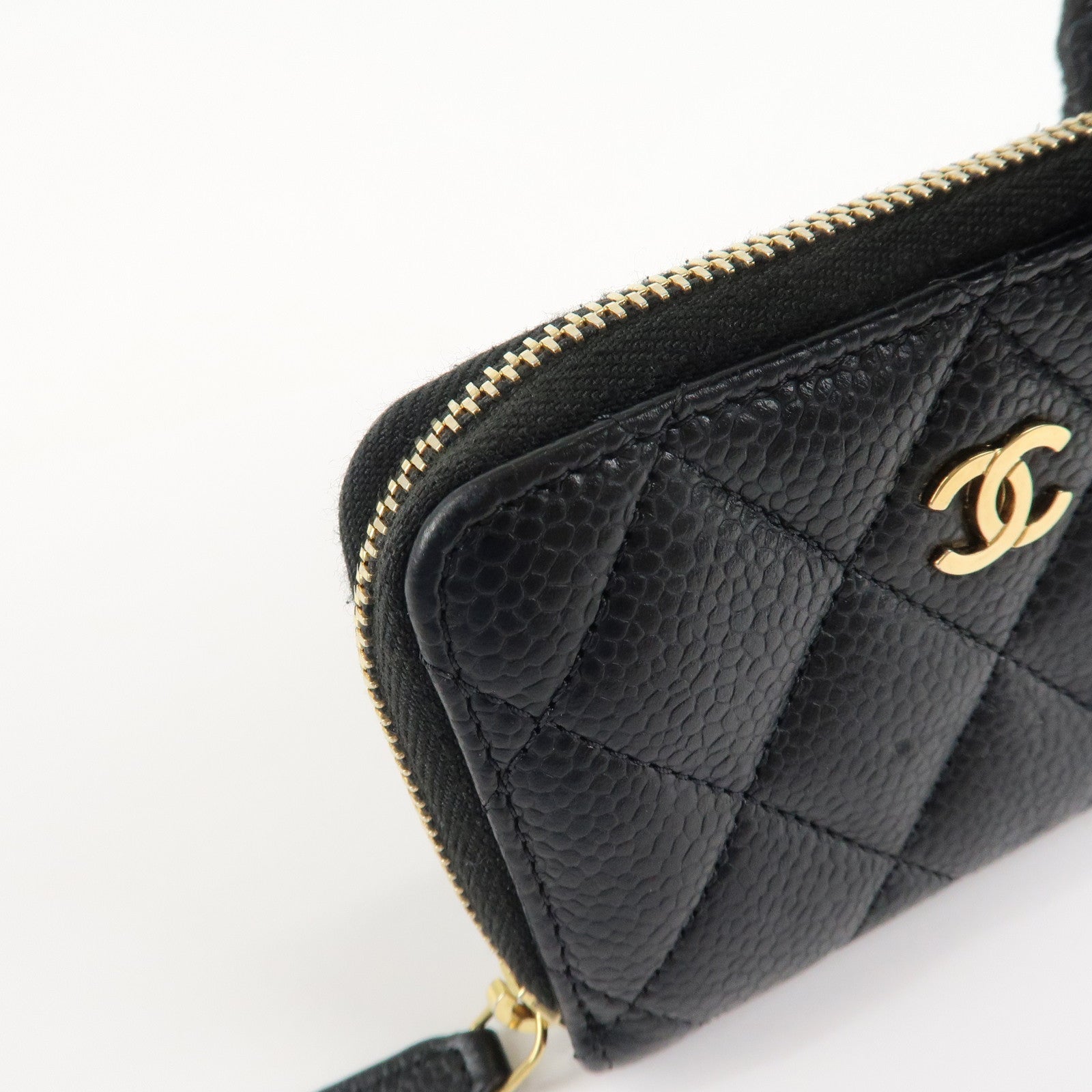 CHANEL Matelasse Caviar Skin Zipper Around Coin Case Black AP0216 Used