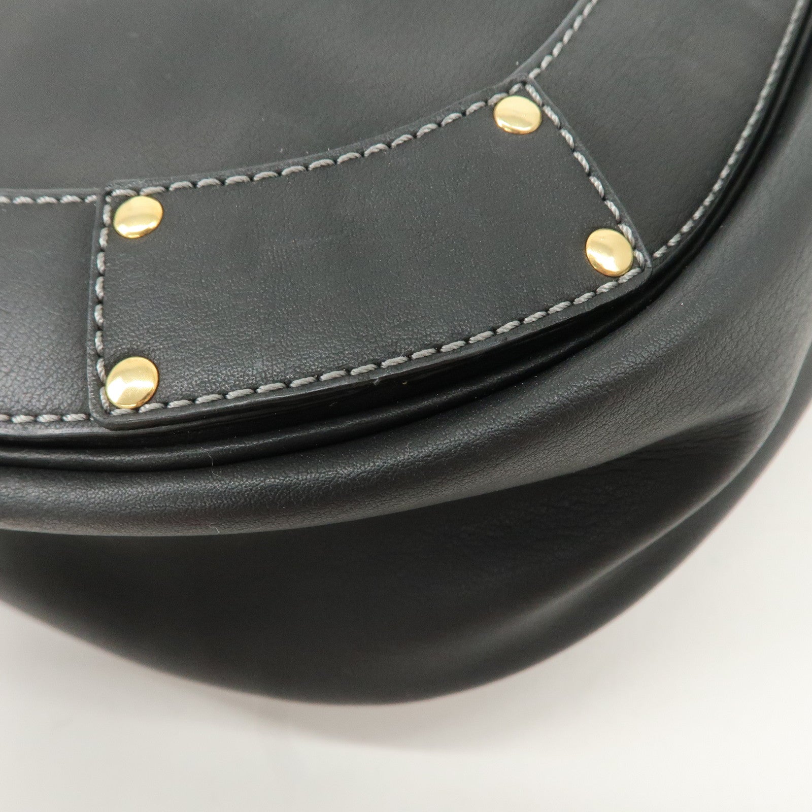 Chloe Leather Eden Tassel Shoulder Bag Black 01-11-62 Used