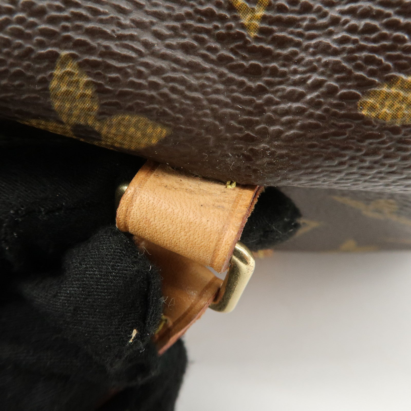 Louis Vuitton Monogram Papillon 26 Hand Bag New Style M51386 Used