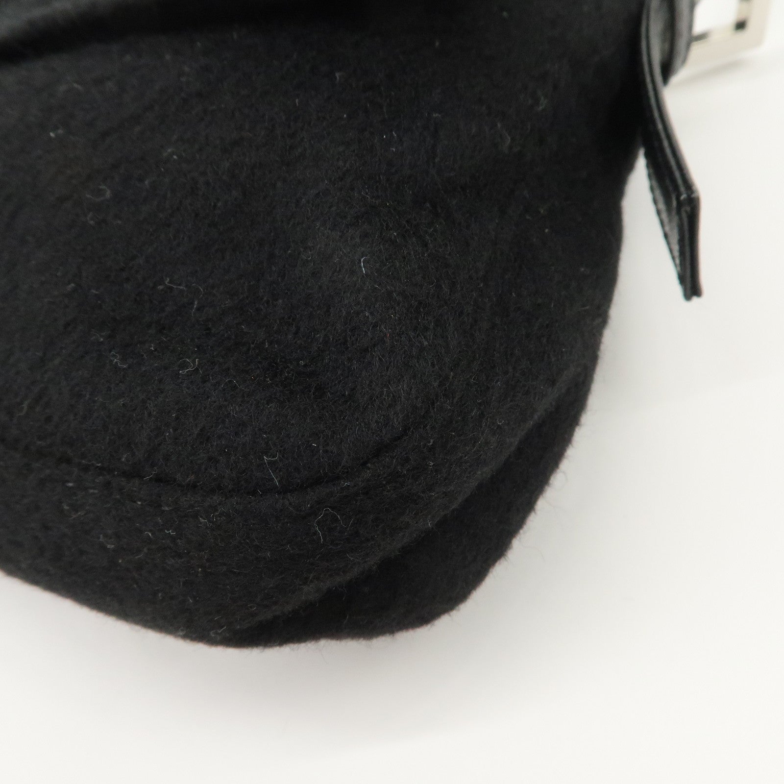 FENDI Mamma Baguette Cashmere Leather Shoulder Bag Black 26424 Used
