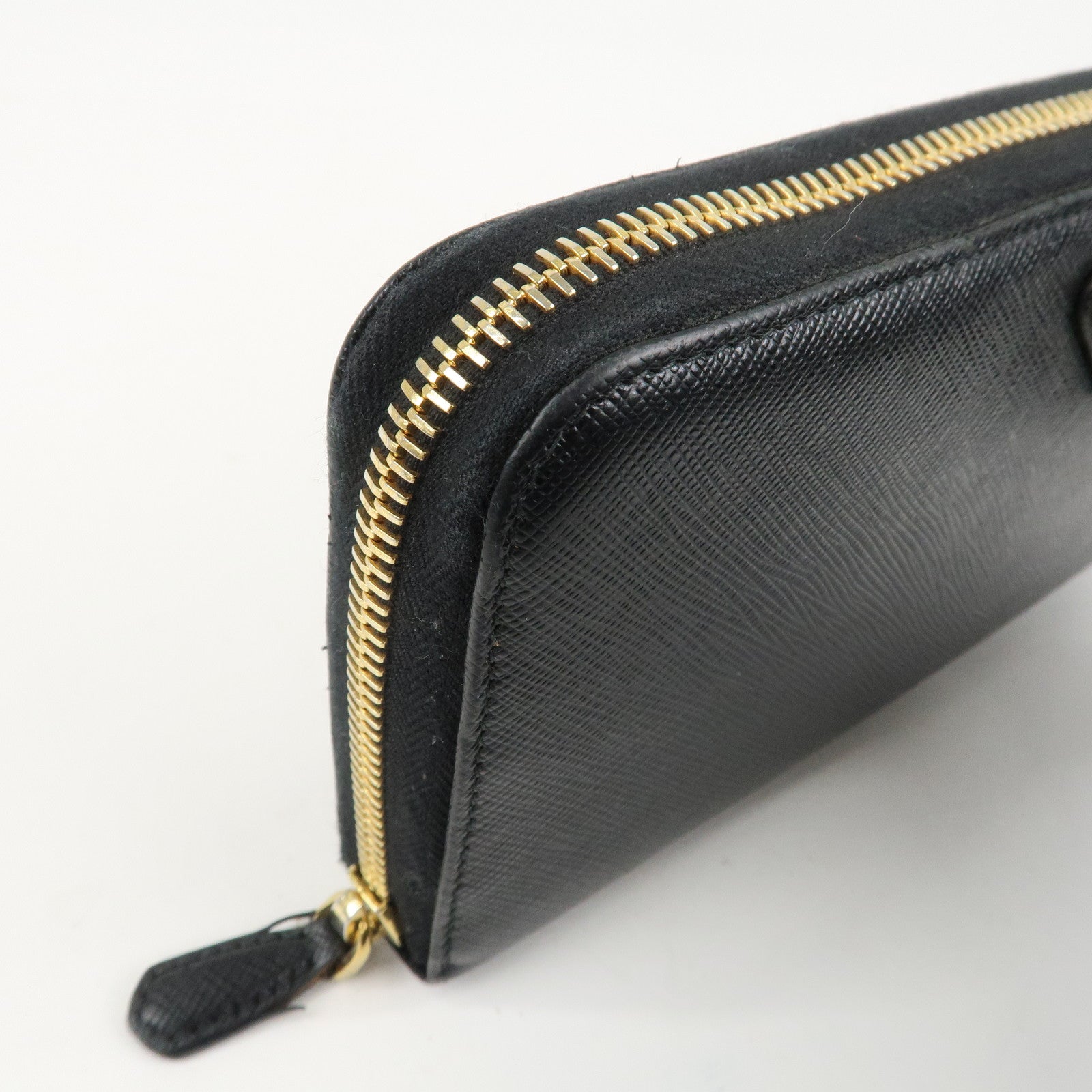 PRADA Saffiano Leather Round Zipper Long Wallet Black 1M0506 Used