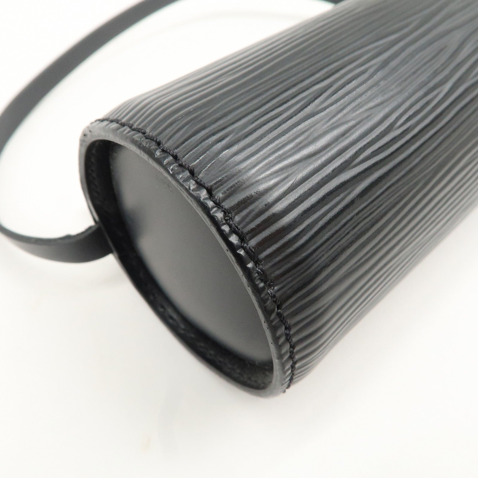 Louis Vuitton Epi Soufflot Pouch For Soufflot Bag Noir Black Used