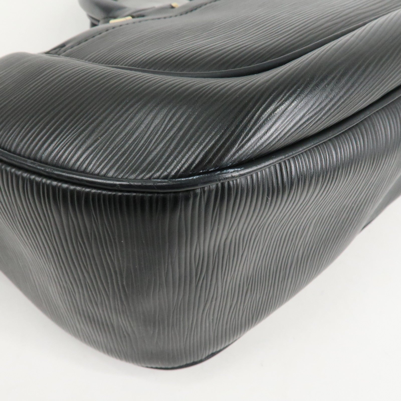 Louis Vuitton Epi Dannula MM Hand Bag Noir Black M59102 Used