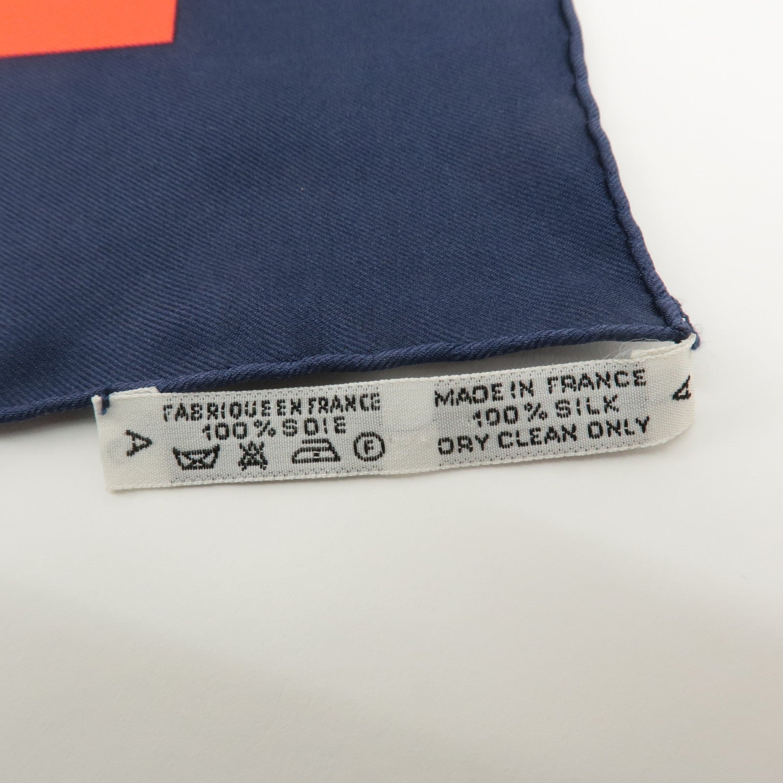 HERMES Carre 90 100% Silk Carre 90 Eperon d'or Red Navy Gold Used