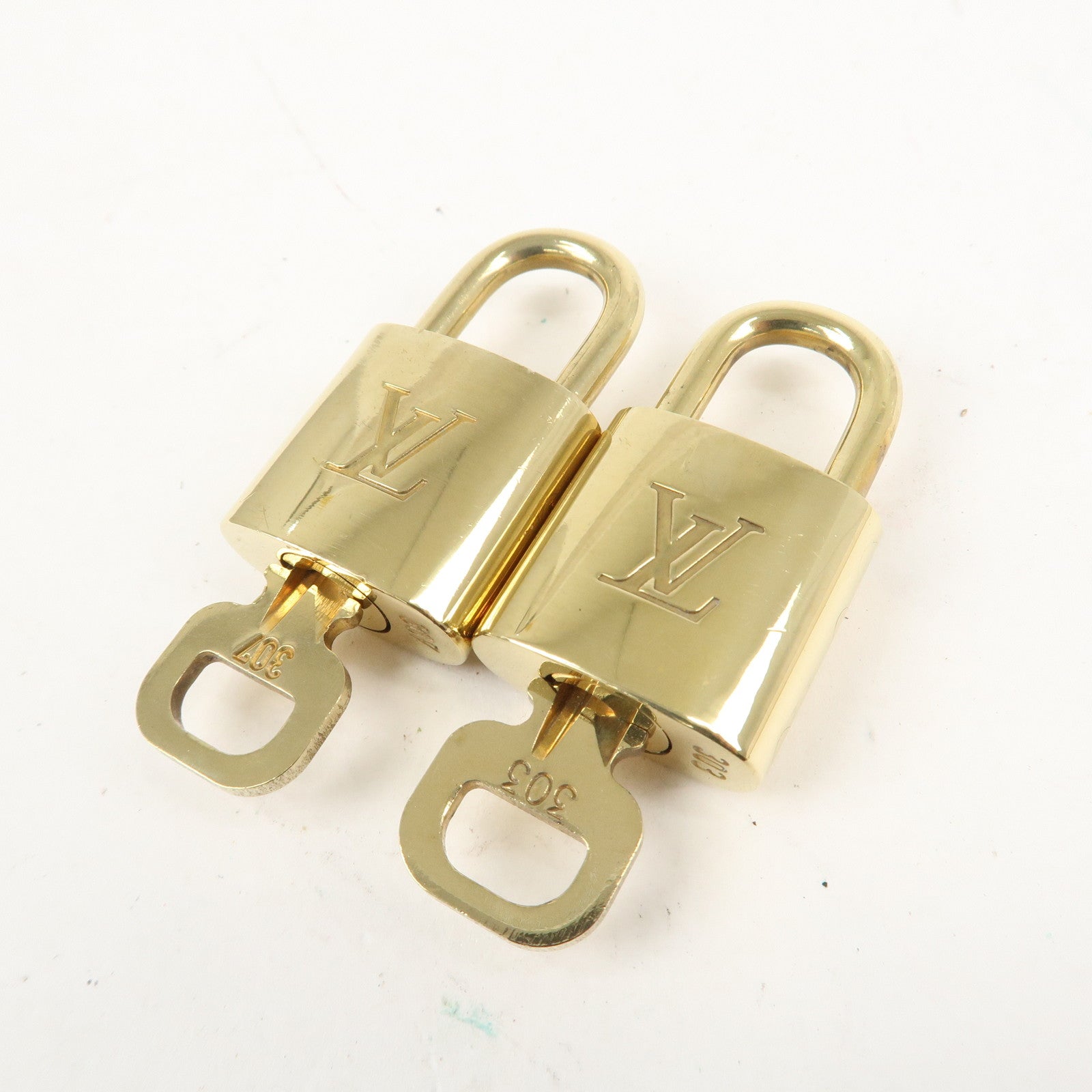 Louis Vuitton Set of 10 Lock & Key Cadena Key Lock Metal Gold Used