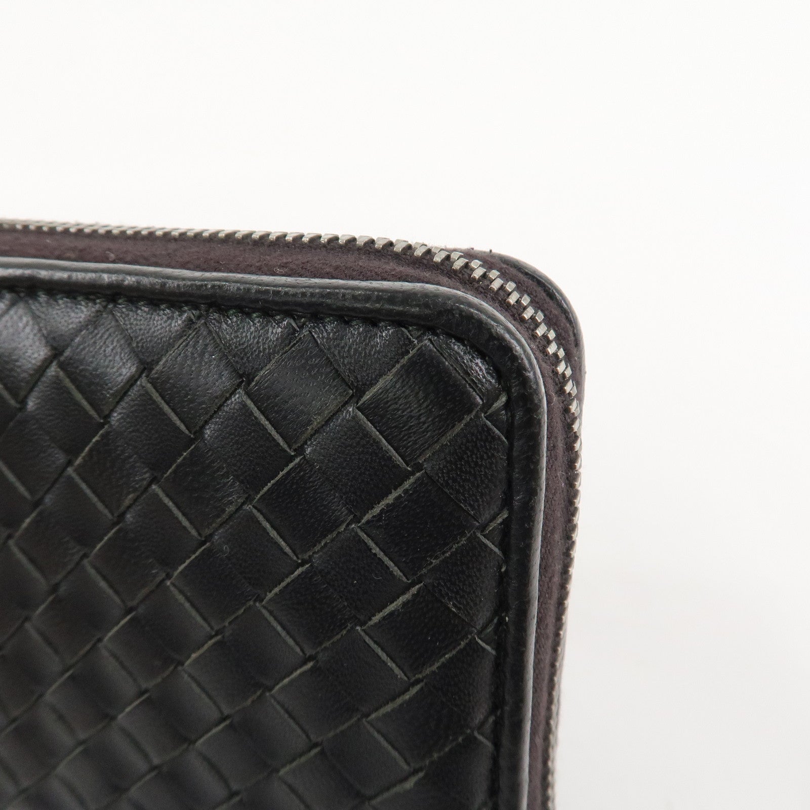 BOTTEGA VENETA Intrecciato Leather Round Fauna Long Wallet Used