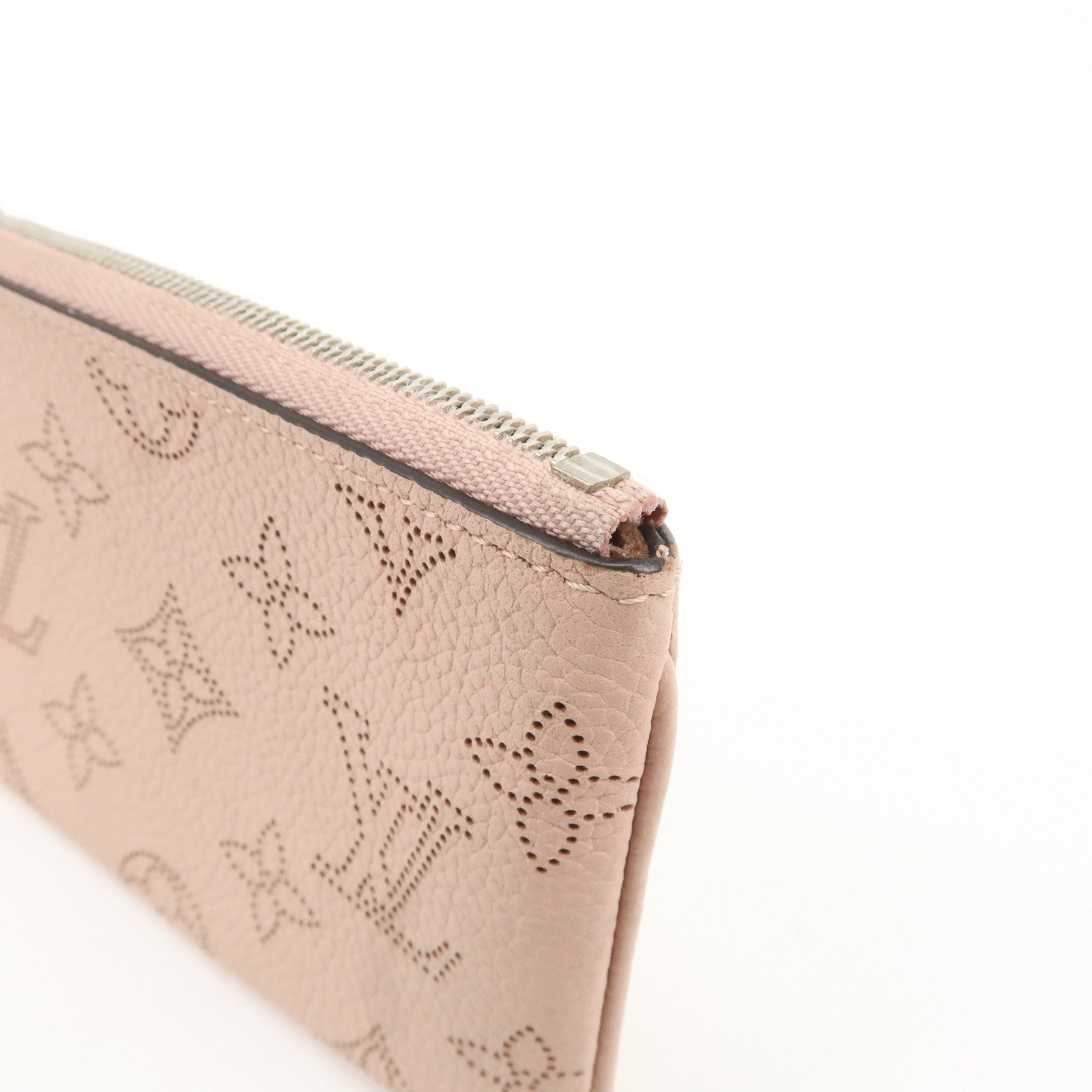 Louis Vuitton Monogram Mahina Pochette Cles Magnolia Pink M69508 Used