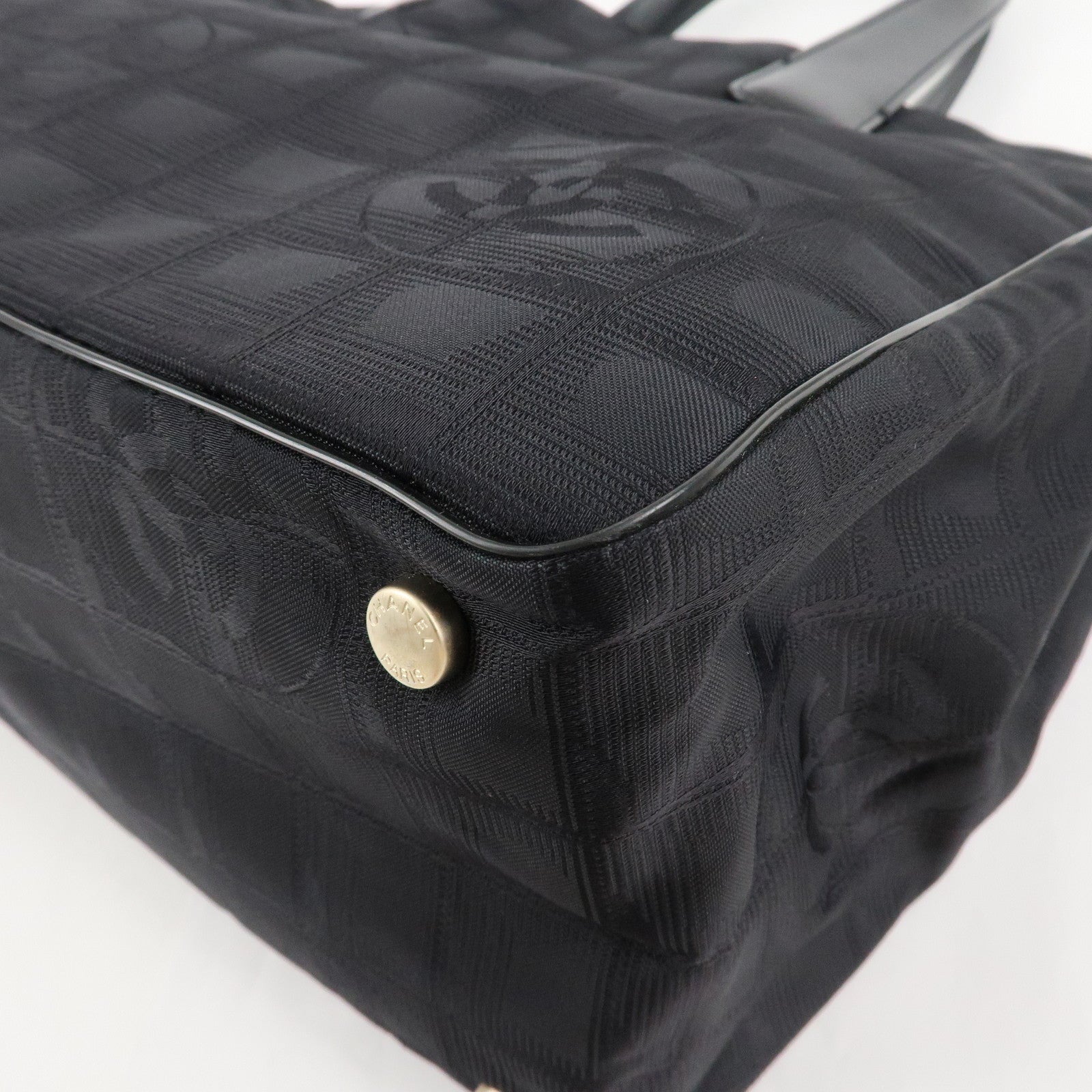 CHANEL New Travel Line Nylon Jacquard Leather Tote MM Black A15991 Used