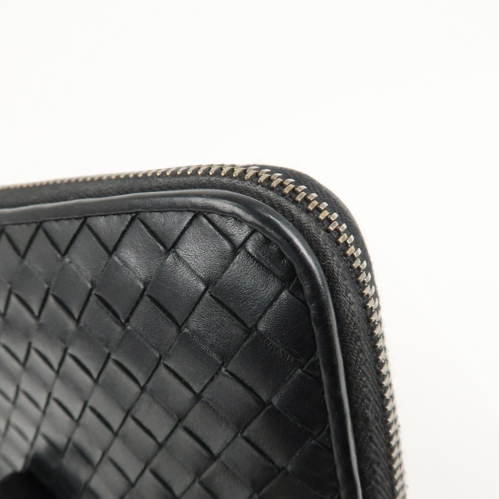 BOTTEGA VENETA Intrecciato Leather Round Zipper Wallet Black Used