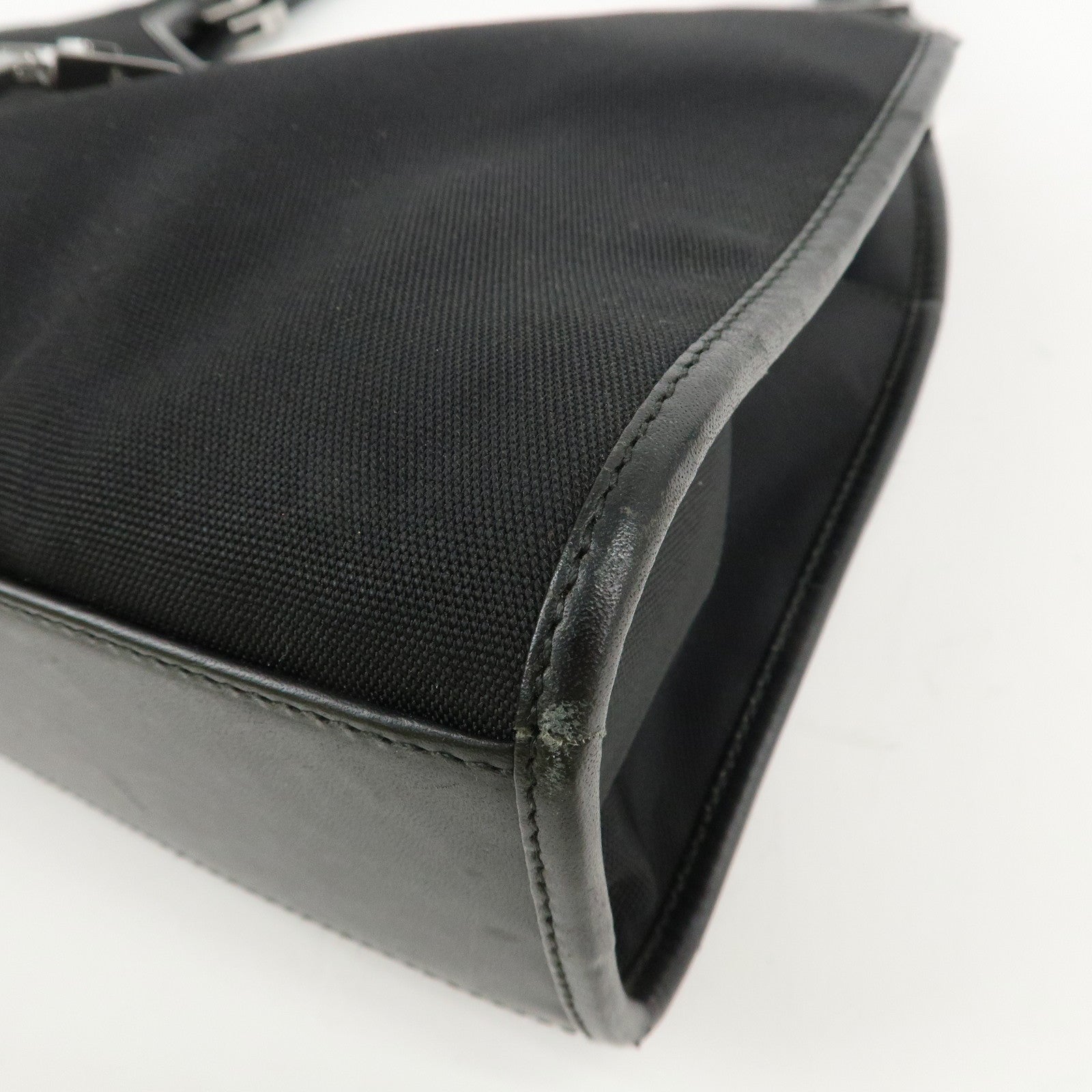 GUCCI Jackie GG Canvas Leather Shoulder Bag Black 002.1068 Used