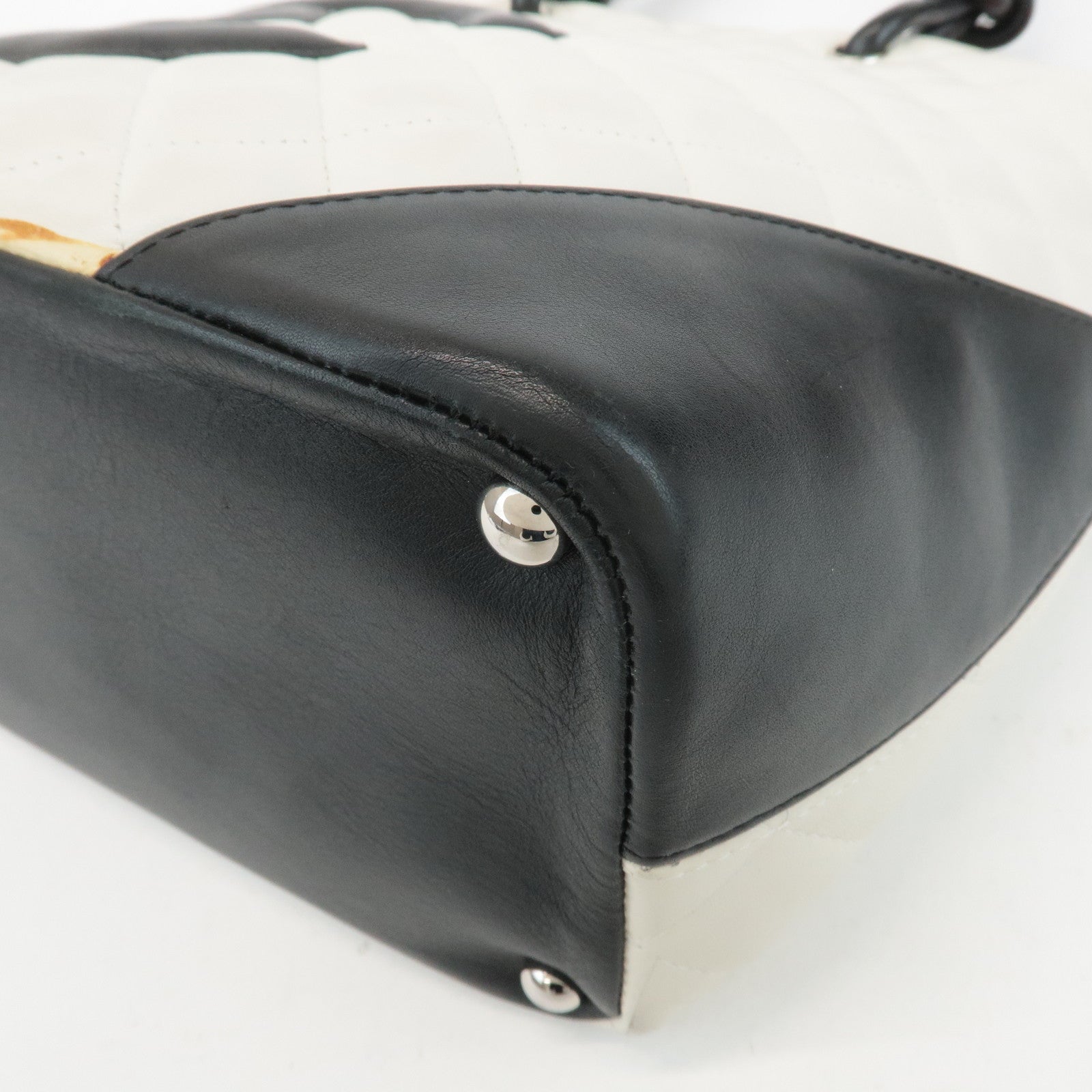 CHANEL Cambon Line Lamb Skin Medium Tote Bag Shoulder Bag A25167 Used