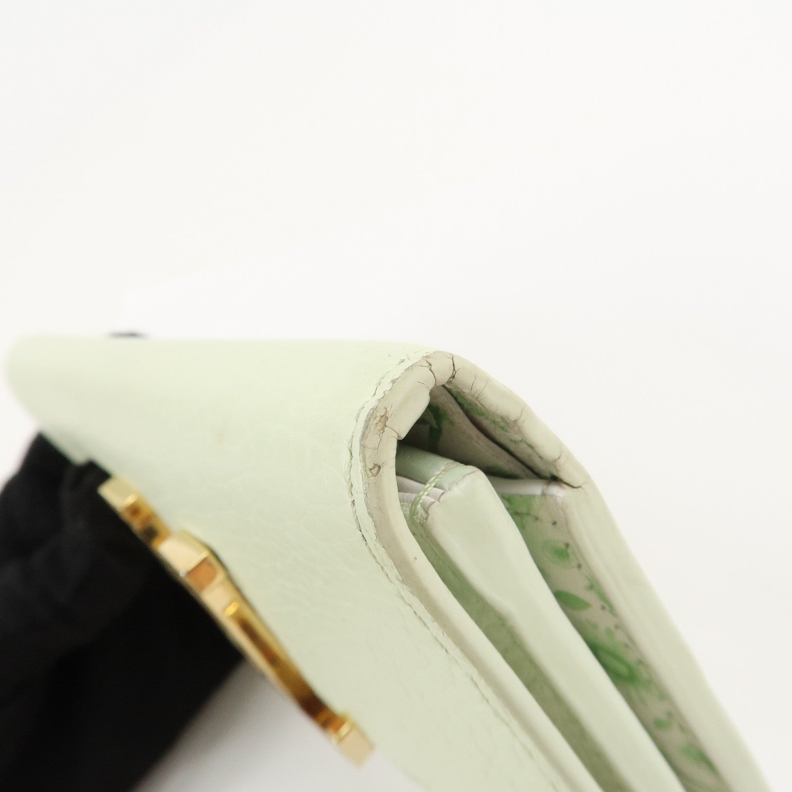 Louis Vuitton Lock Me Portefeuille Capucines Compact Wallet M82009 Used