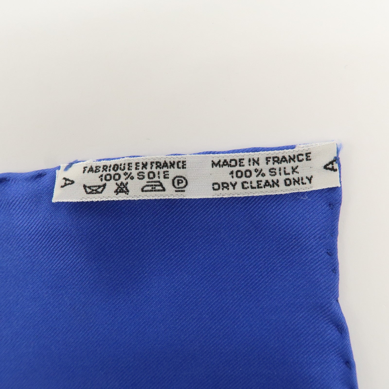 HERMES Carre 90 Silk 100% Scarf Selles A Housse Belt Print Used