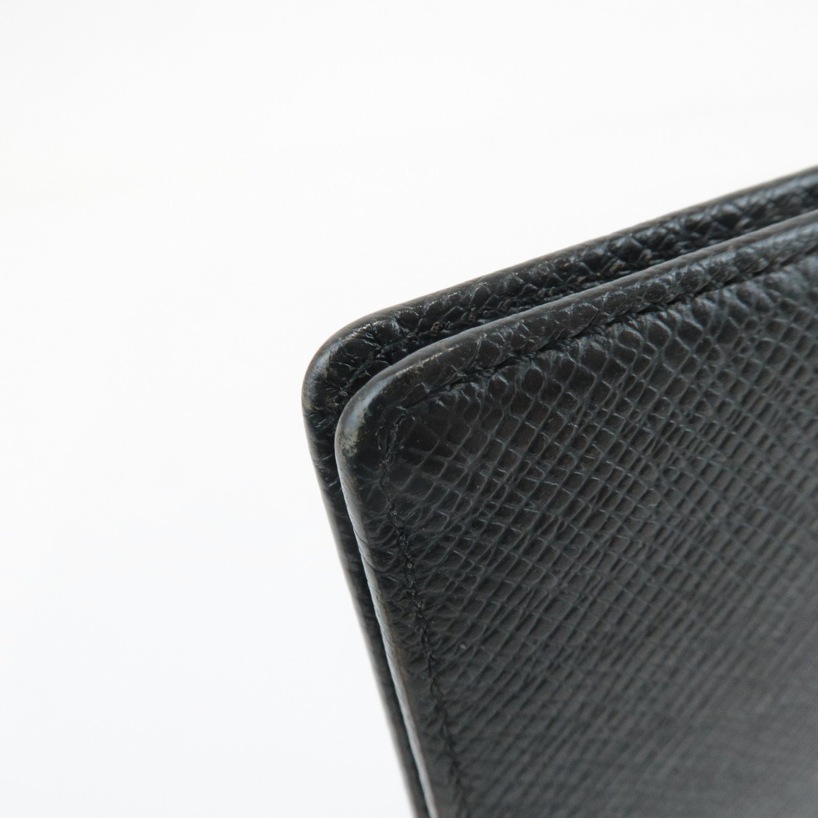 Louis Vuitton Taiga Porto Valeur Carte Credit Wallet M30392 Used