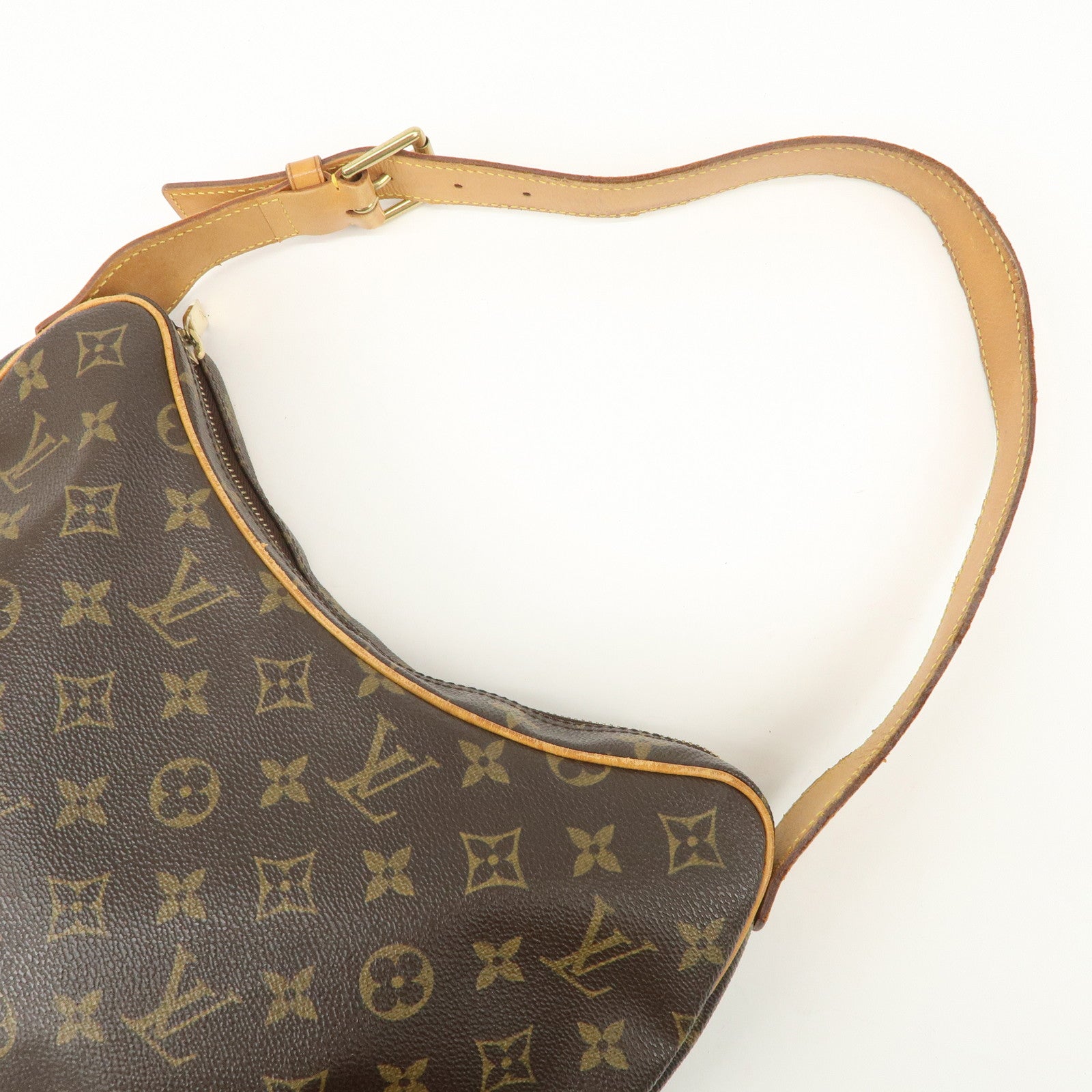Louis Vuitton Monogram Croissant MM Shoulder Bag M51512