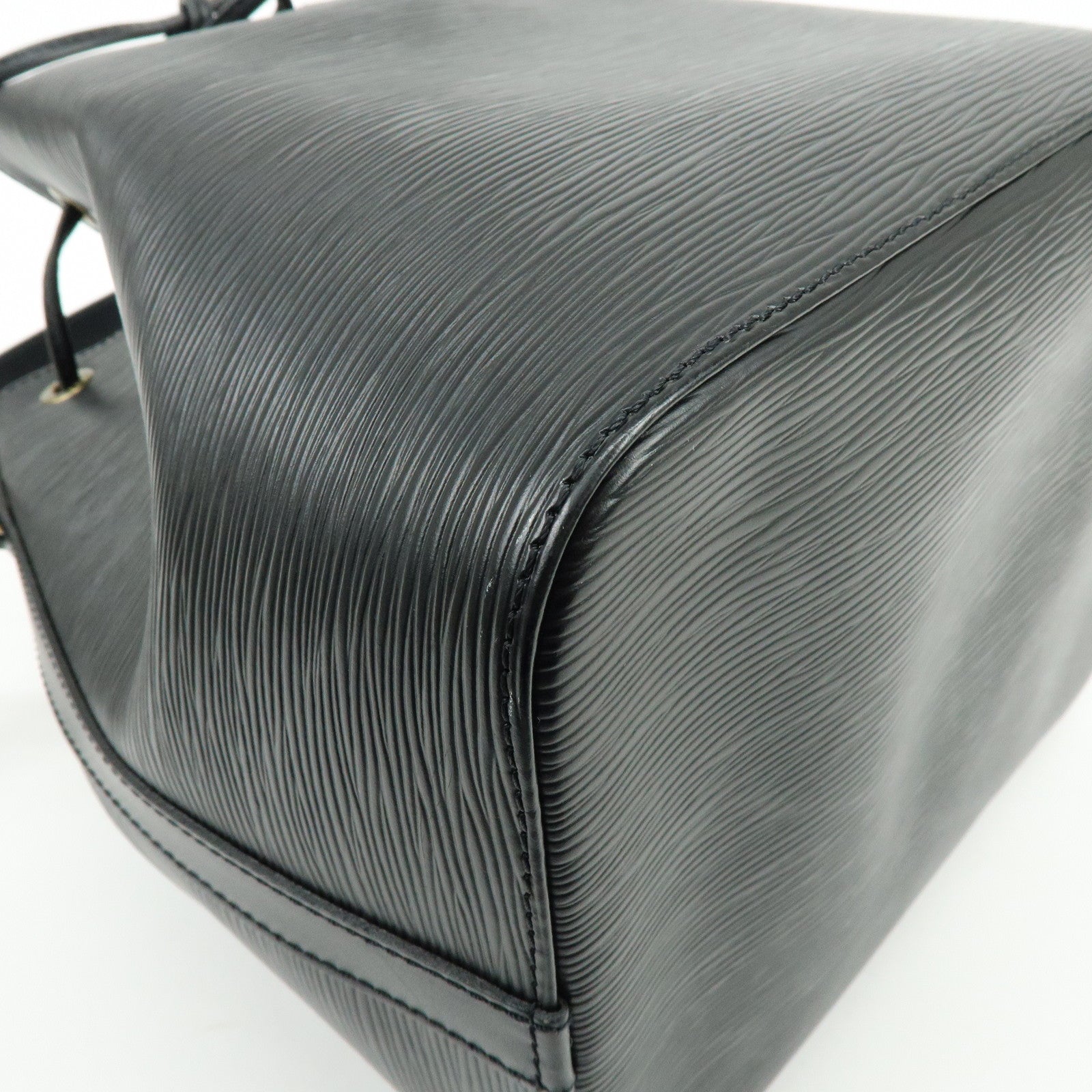 Louis Vuitton Epi Petit Noe Shoulder Bag Noir Black M59012