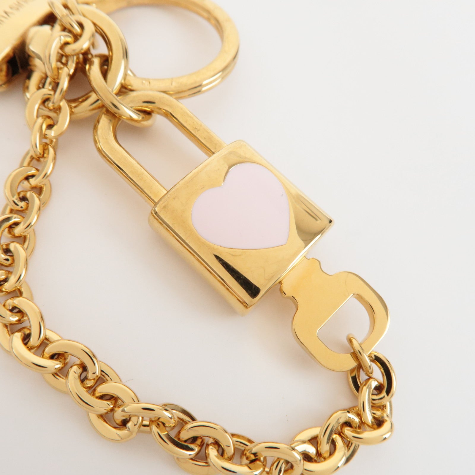 Louis Vuitton Cadenas LV Heart Metal Key Charm Gold M01425