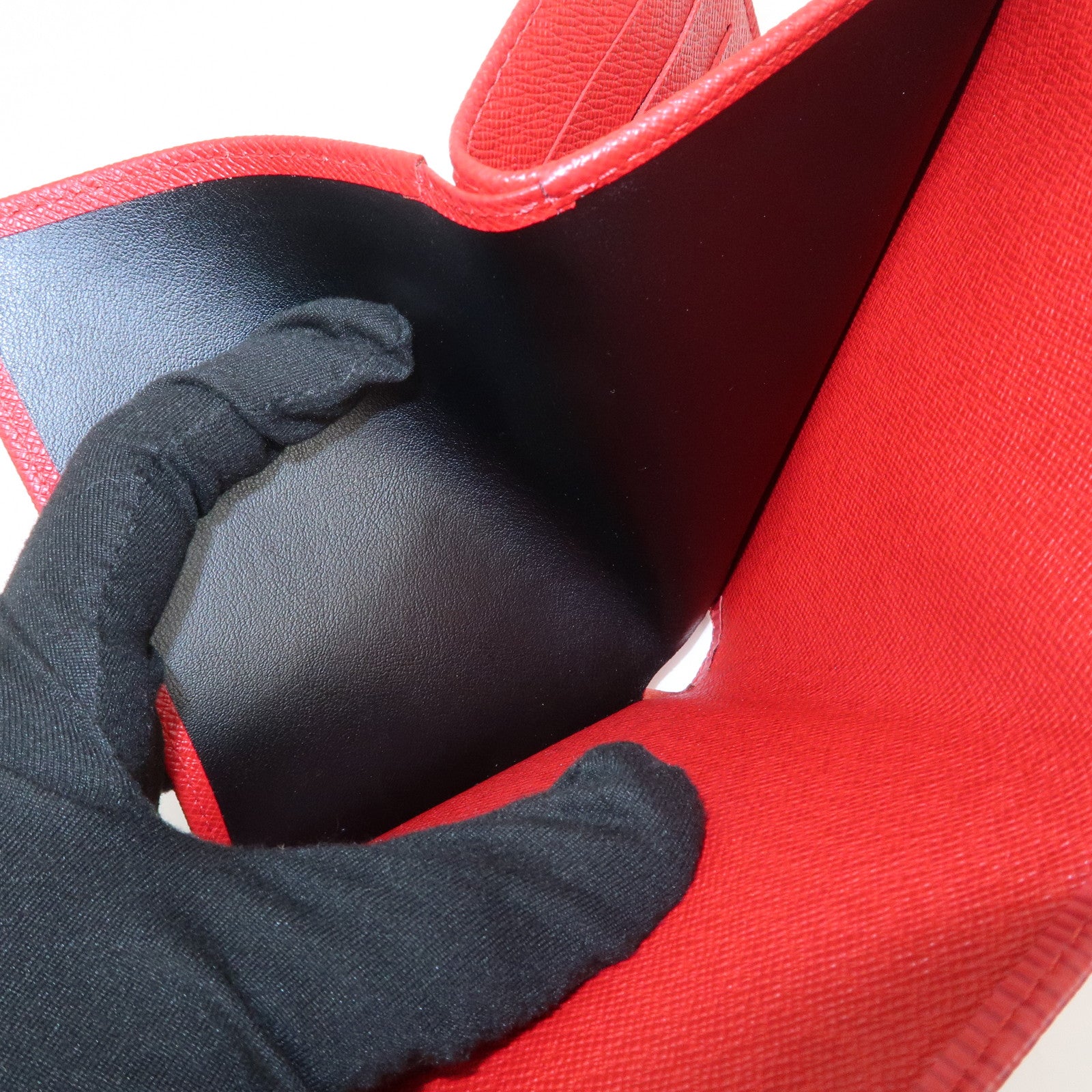 Louis Vuitton Epi Portefeuille Koala Wallet Rouge M5801E