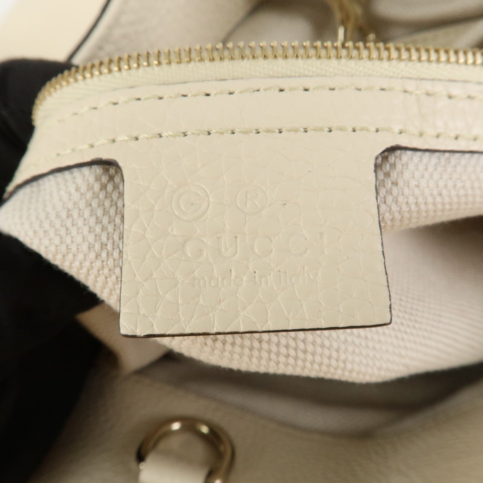 GUCCI SOHO Interlocking G Leather Chain Shoulder Bag White 536196