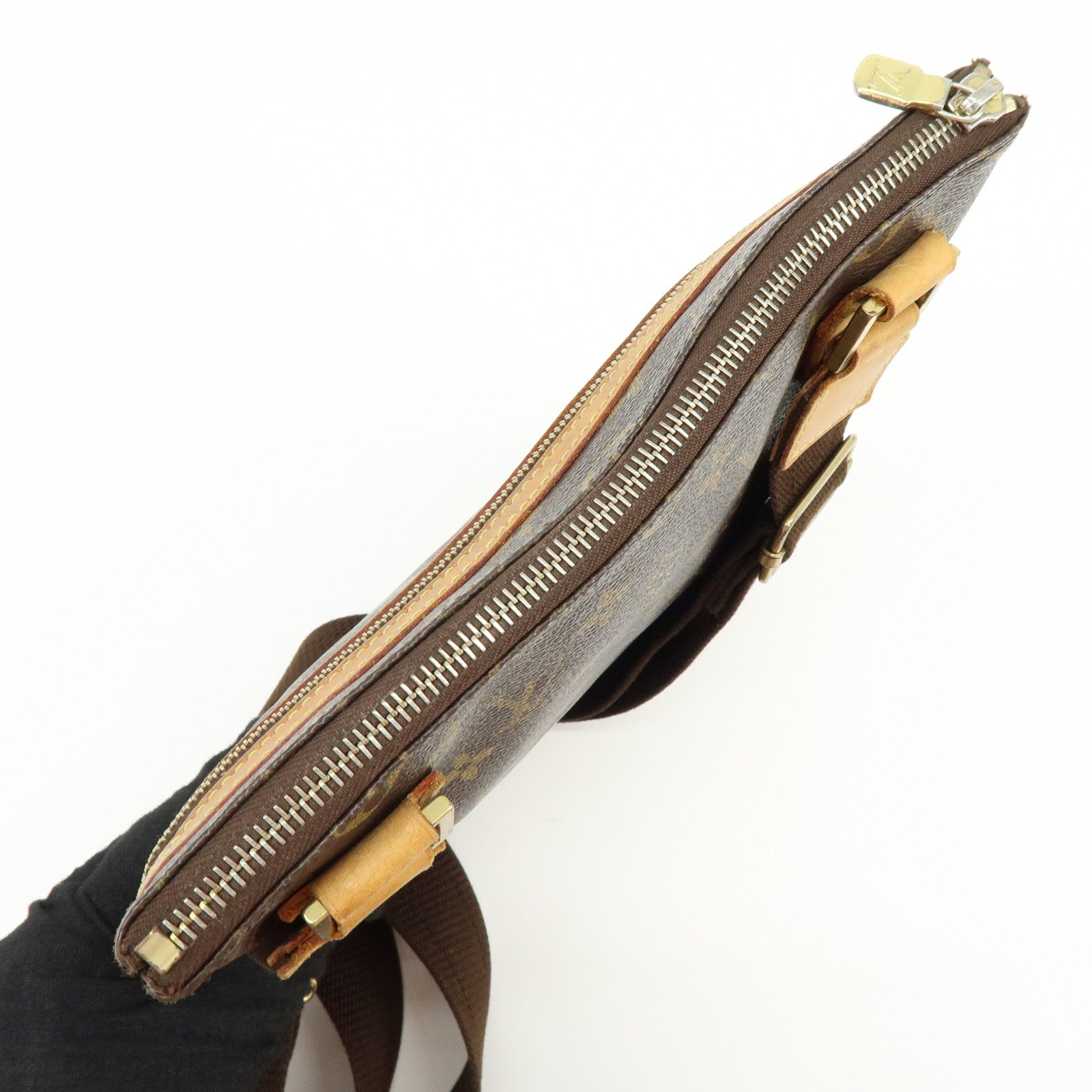 Louis Vuitton Monogram Pochette Bosphore Shoulder Bag M40044