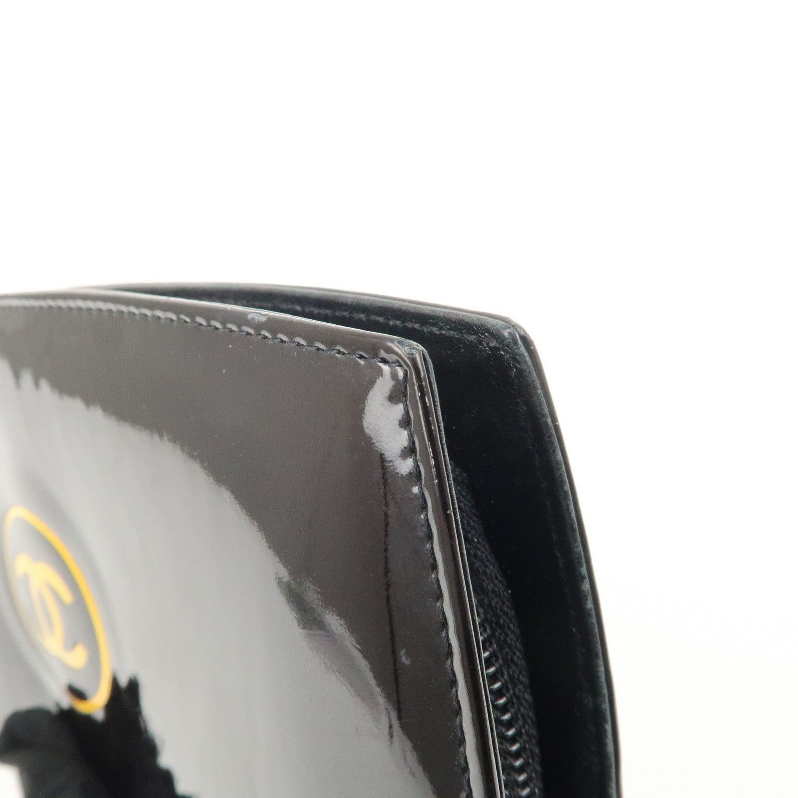 CHANEL COCO Mark Makeup Patent Leather Round Zippy Wallet Black A47663 Used