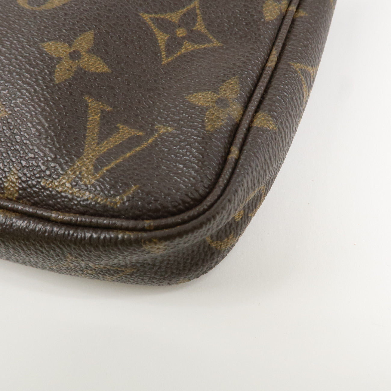 Louis Vuitton Monogram Pochette Accessoires Hand Bag Brown M51980 Used