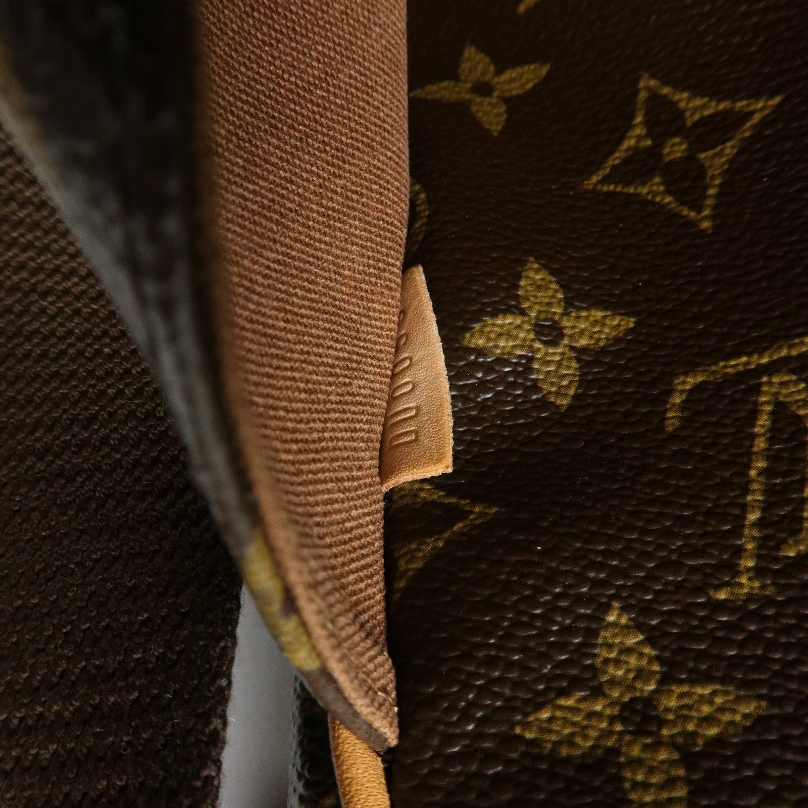 Louis Vuitton Monogram Messenger Bosphore PM Shoulder Bag M40106