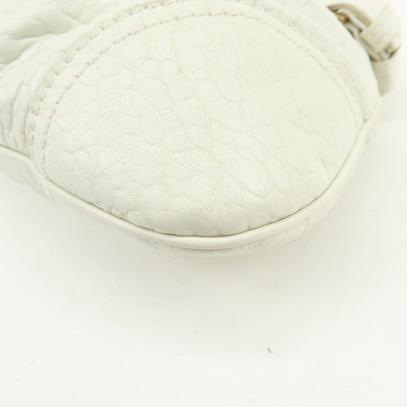 Ferragamo Gancini Leather Shoulder Bag Hand Bag White