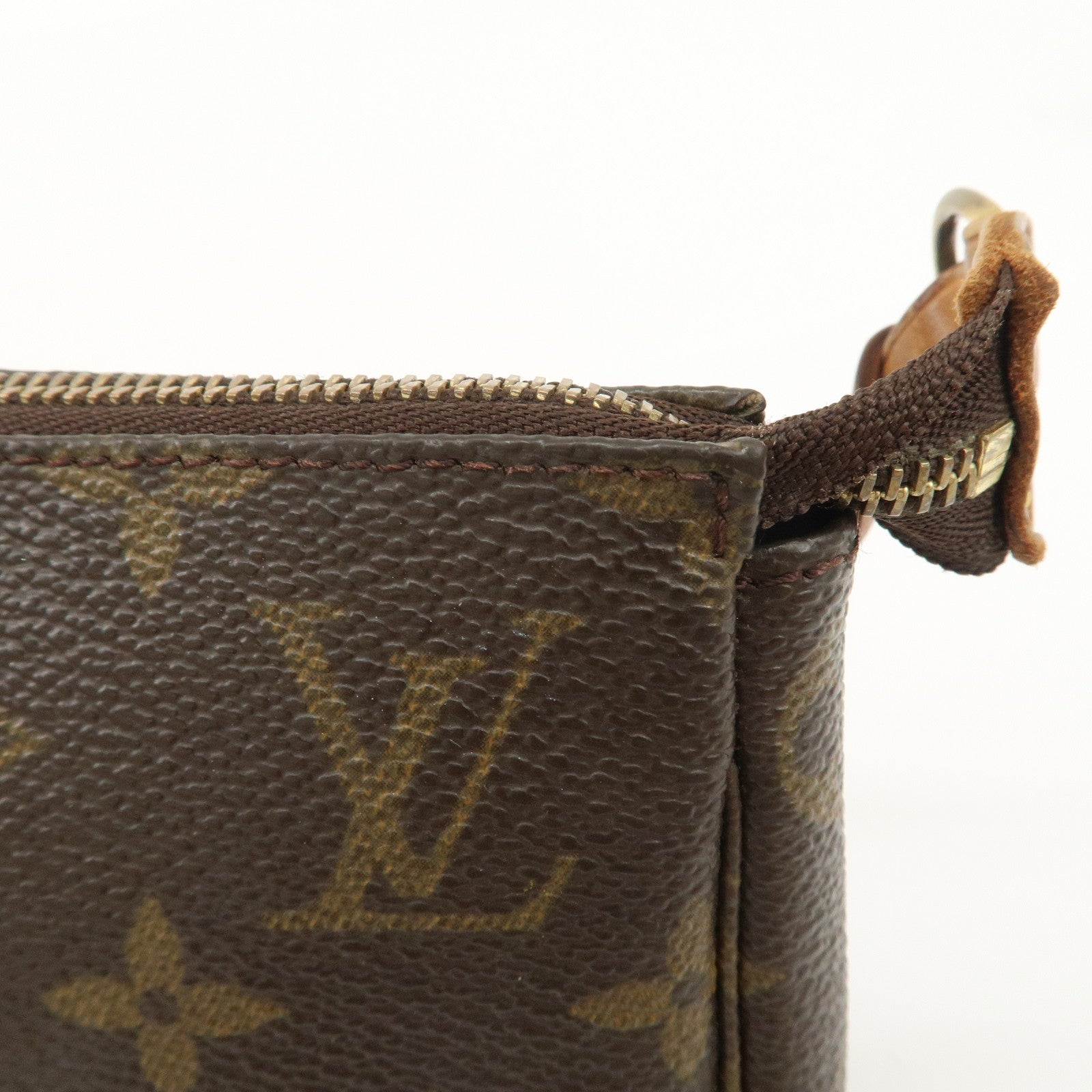 Louis Vuitton Monogram Pochette Accessoires Hand Bag Brown M51980 Used