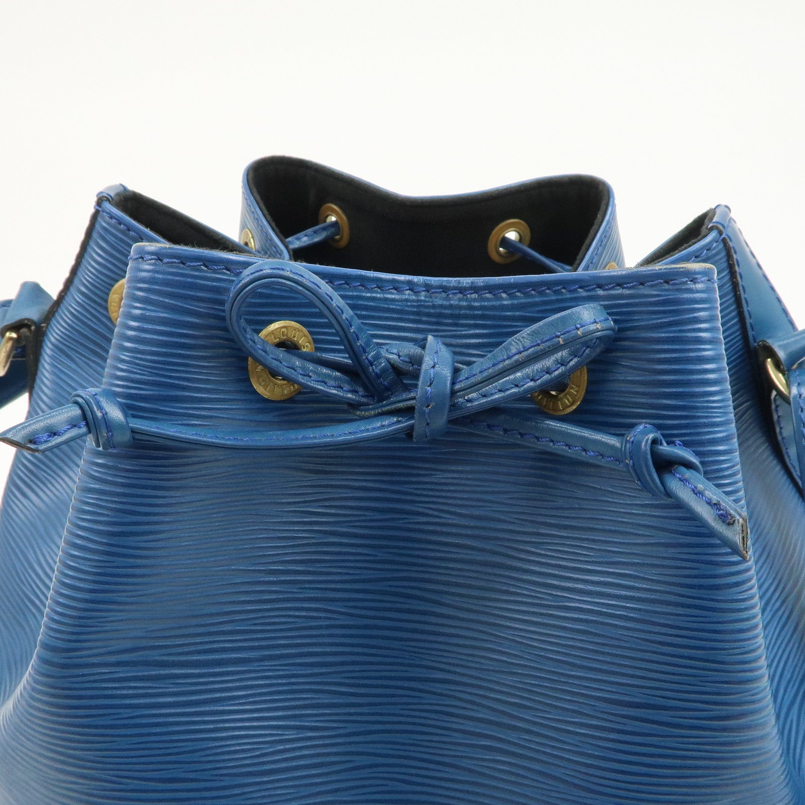 Louis Vuitton Epi Leather Petit Noe Shoulder Bag Toledo Blue M44105
