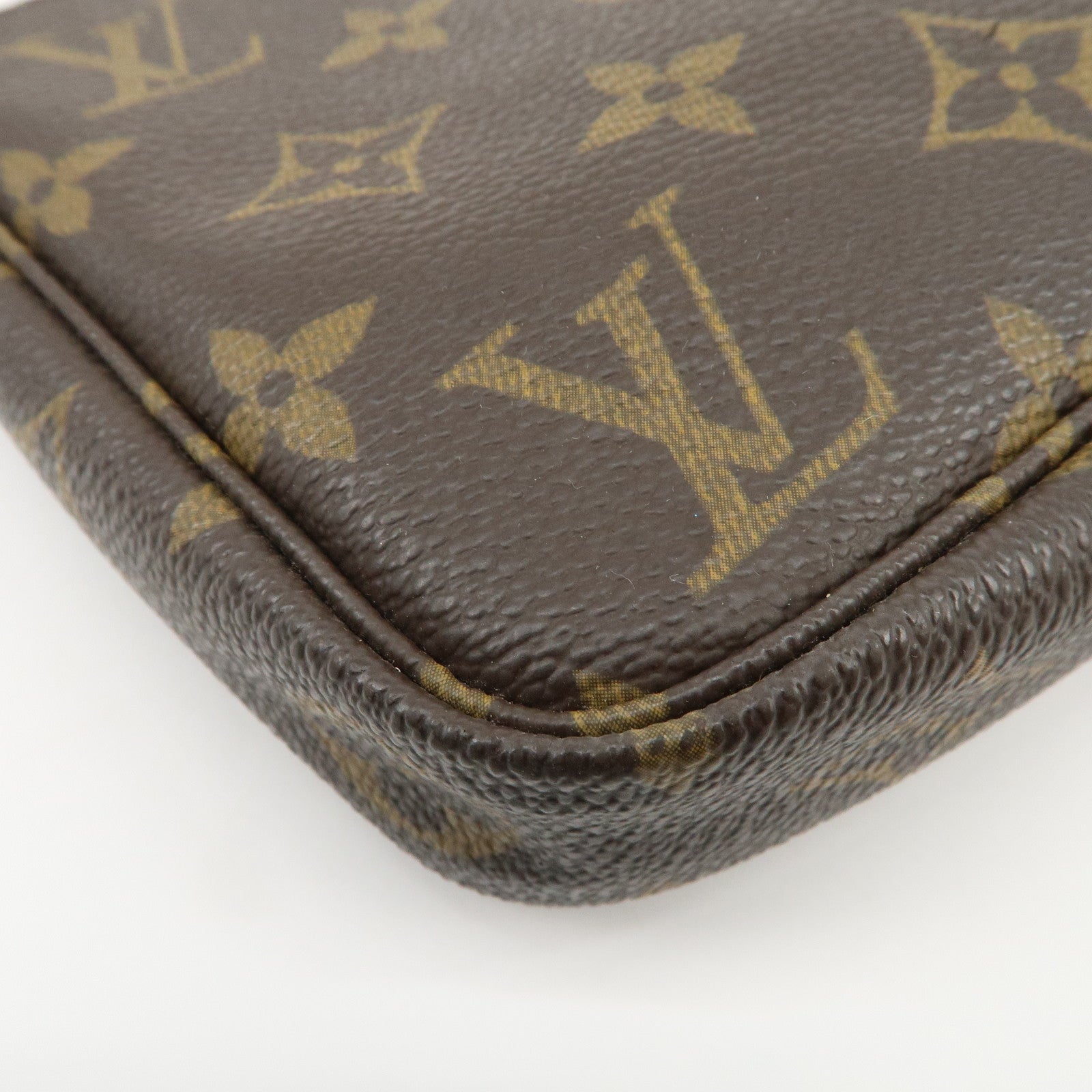 Louis Vuitton Monogram Pochette Accessoires Pouch Hand Bag M51980