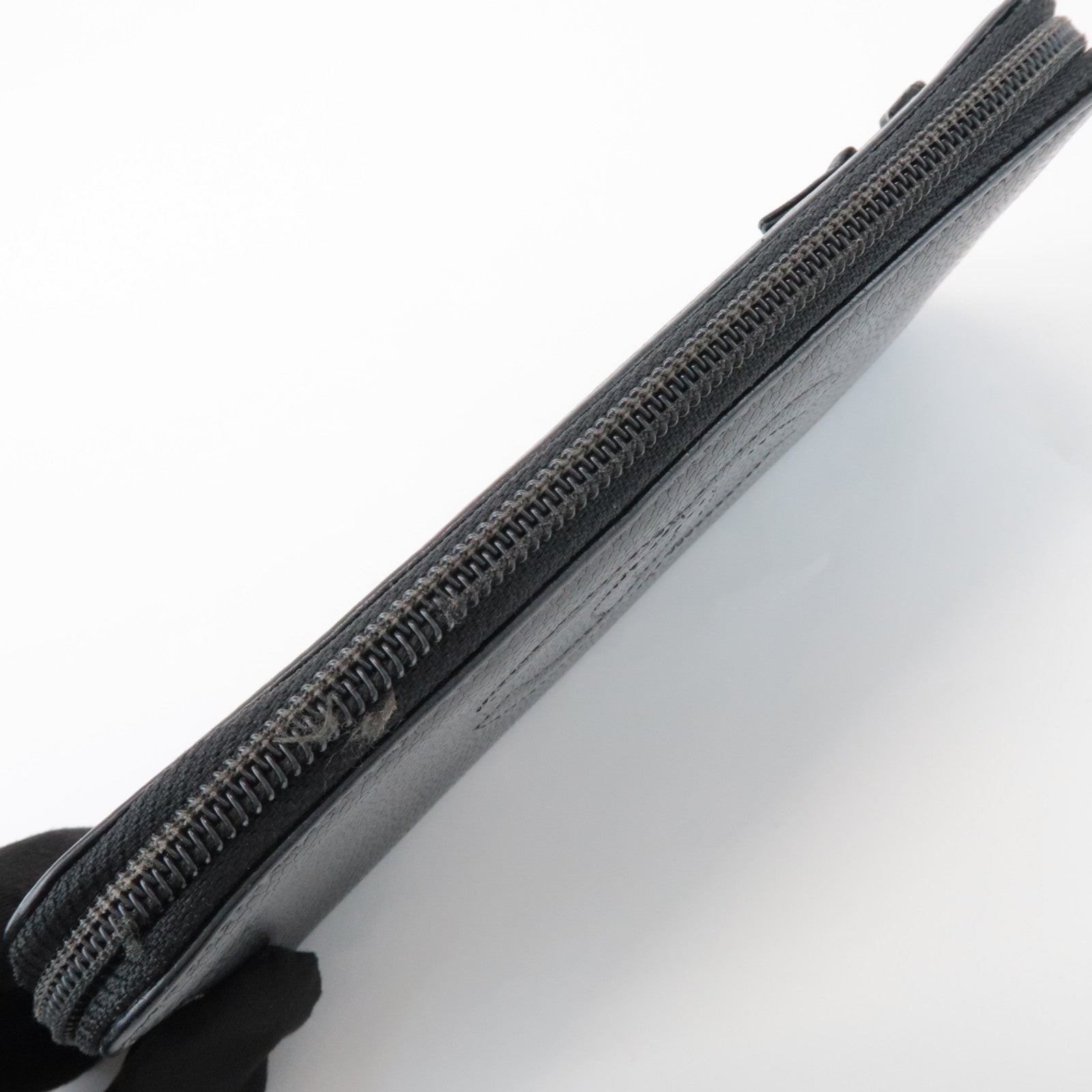 CHANEL COCO Mark Caviarskin Round Zippy Long Wallet Black