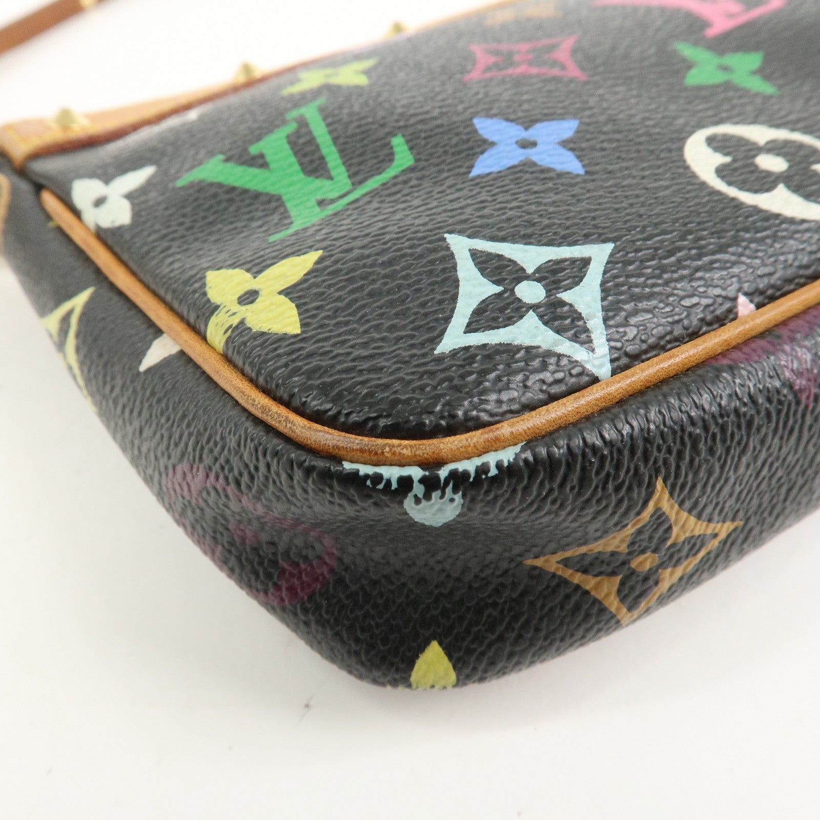 Louis Vuitton Monogram Multicolor Pochette Accessoires Noir M92648