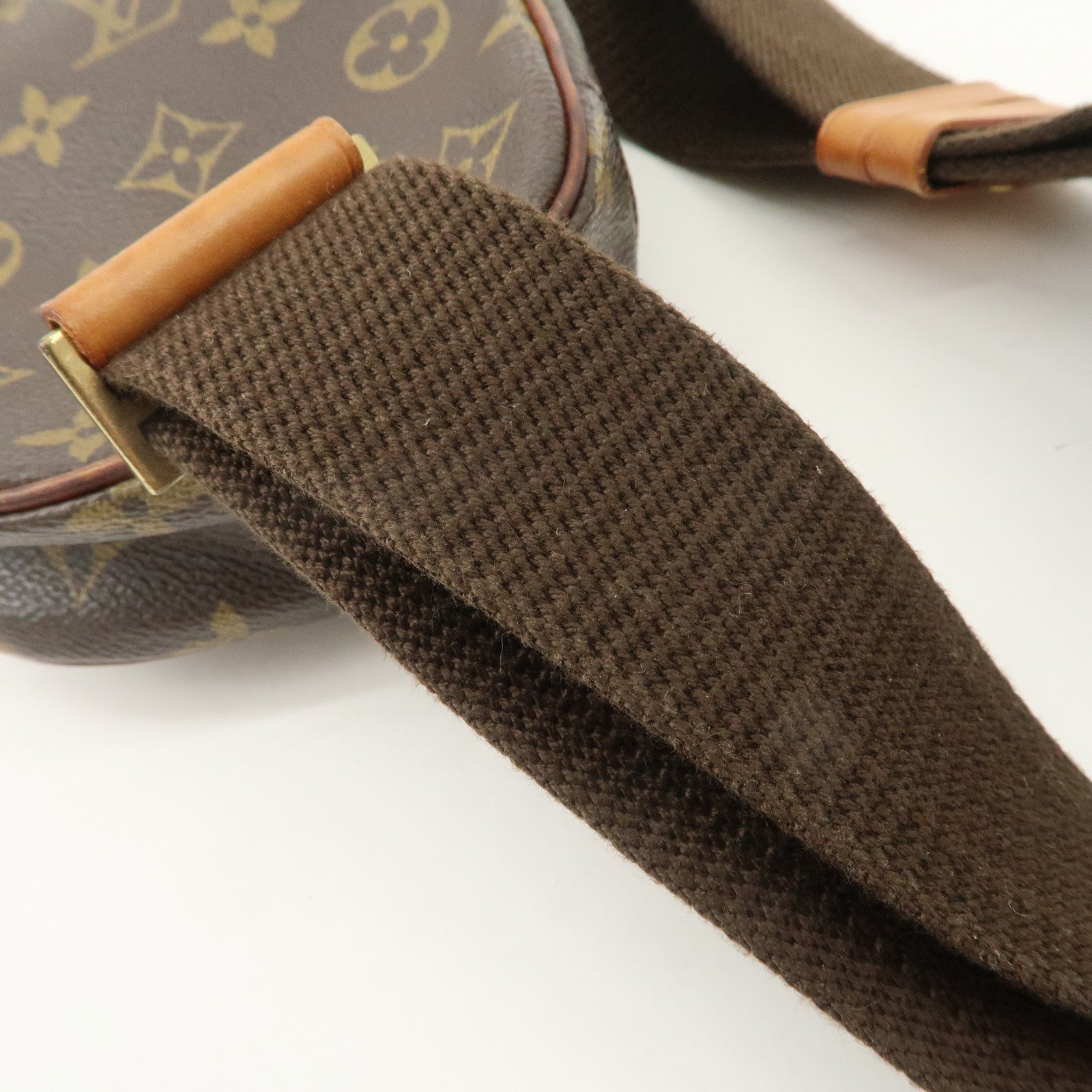 Louis Vuitton Monogram Pochette Gange Cross Body Bag M51870 Used