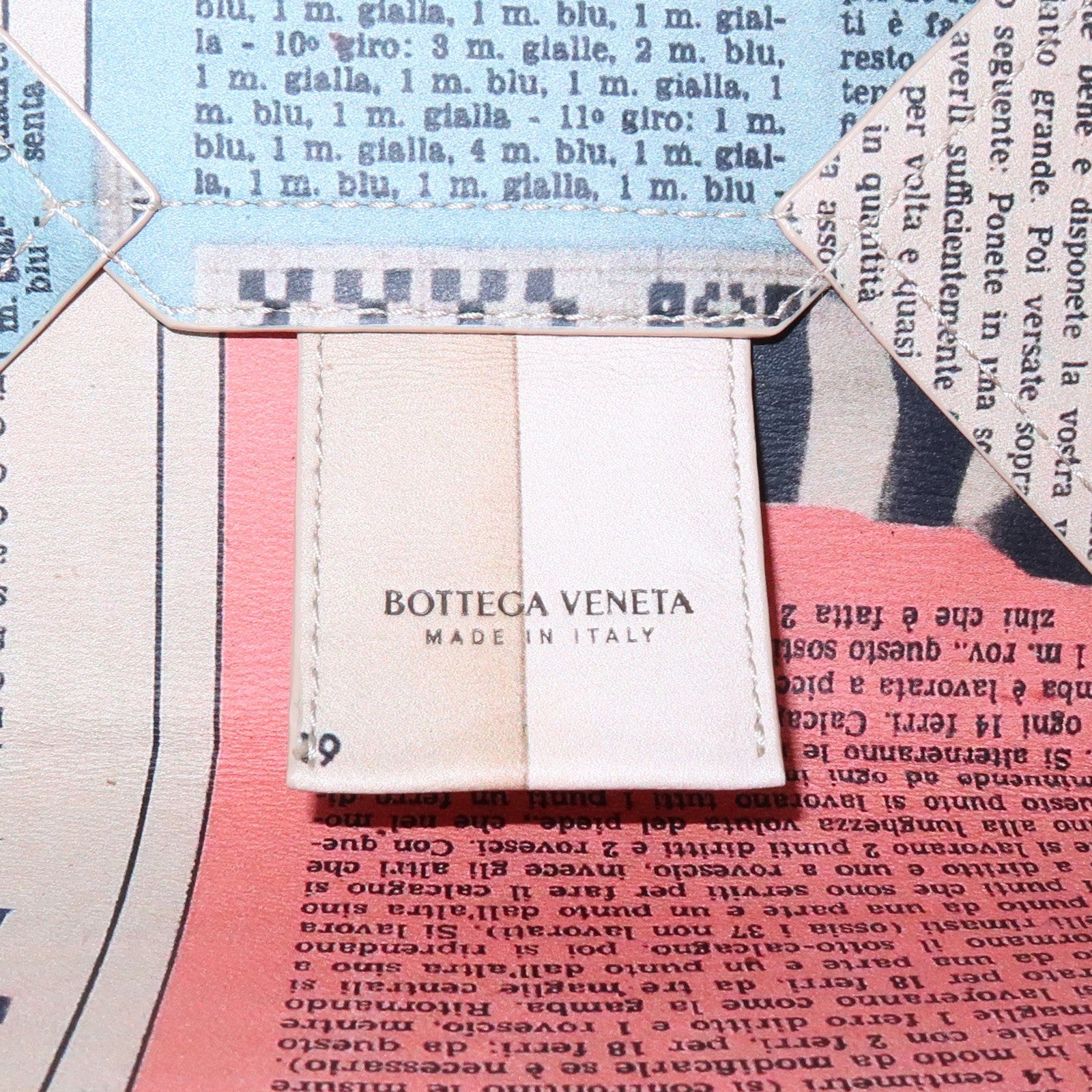 BOTTEGA VENETA Intrecciato Newspaper Tote Bag Beige Multicolor