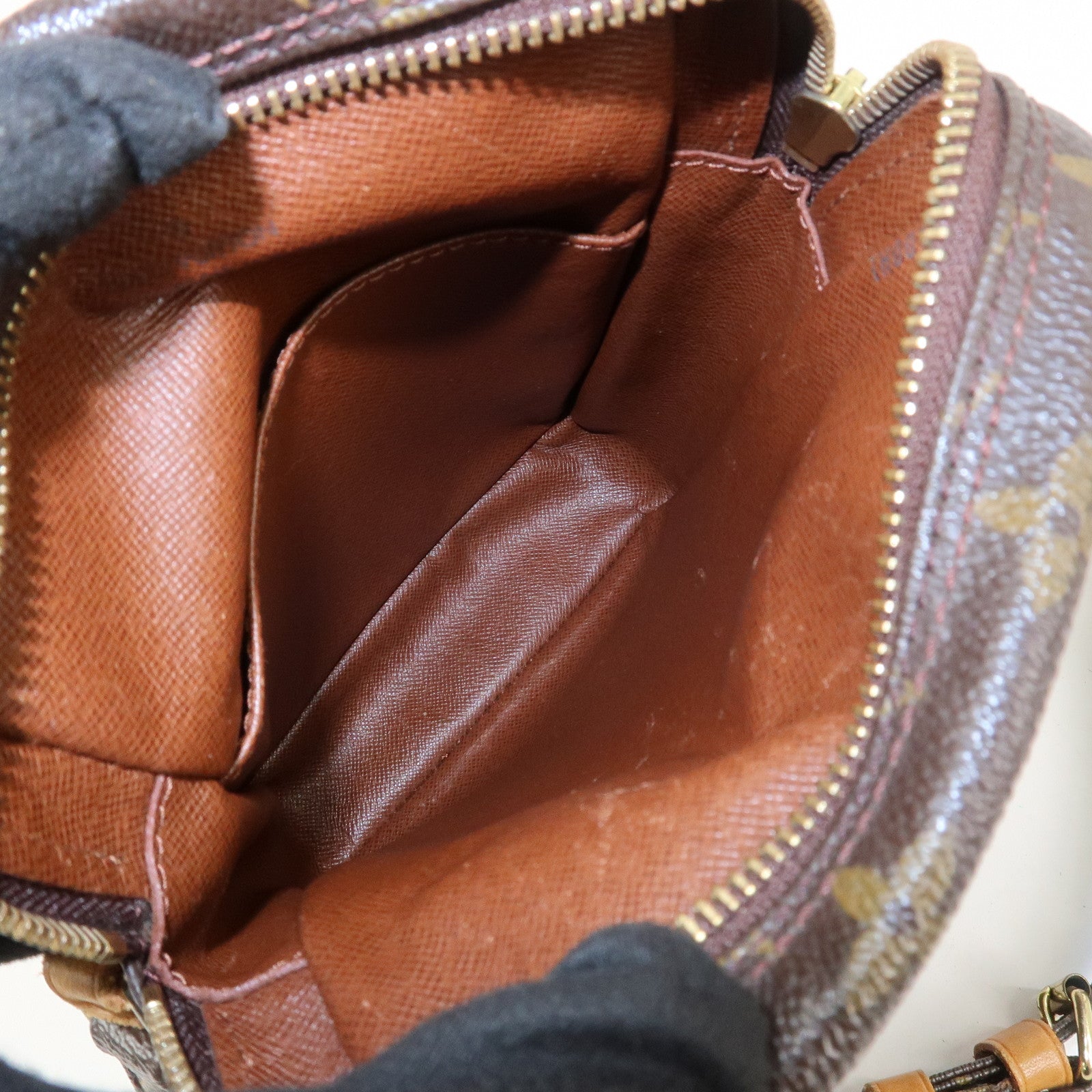 Louis Vuitton Monogram Amazone Shoulder Bag Crossbody Bag M45236