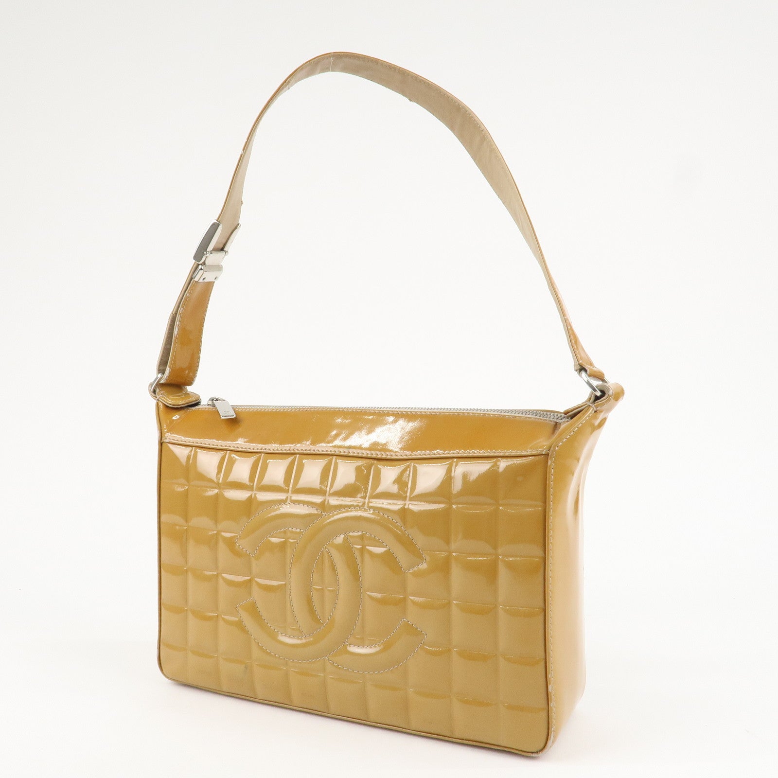 CHANEL COCO Mark Chocolate Bar Patent Leather Shoulder Bag Beige Used