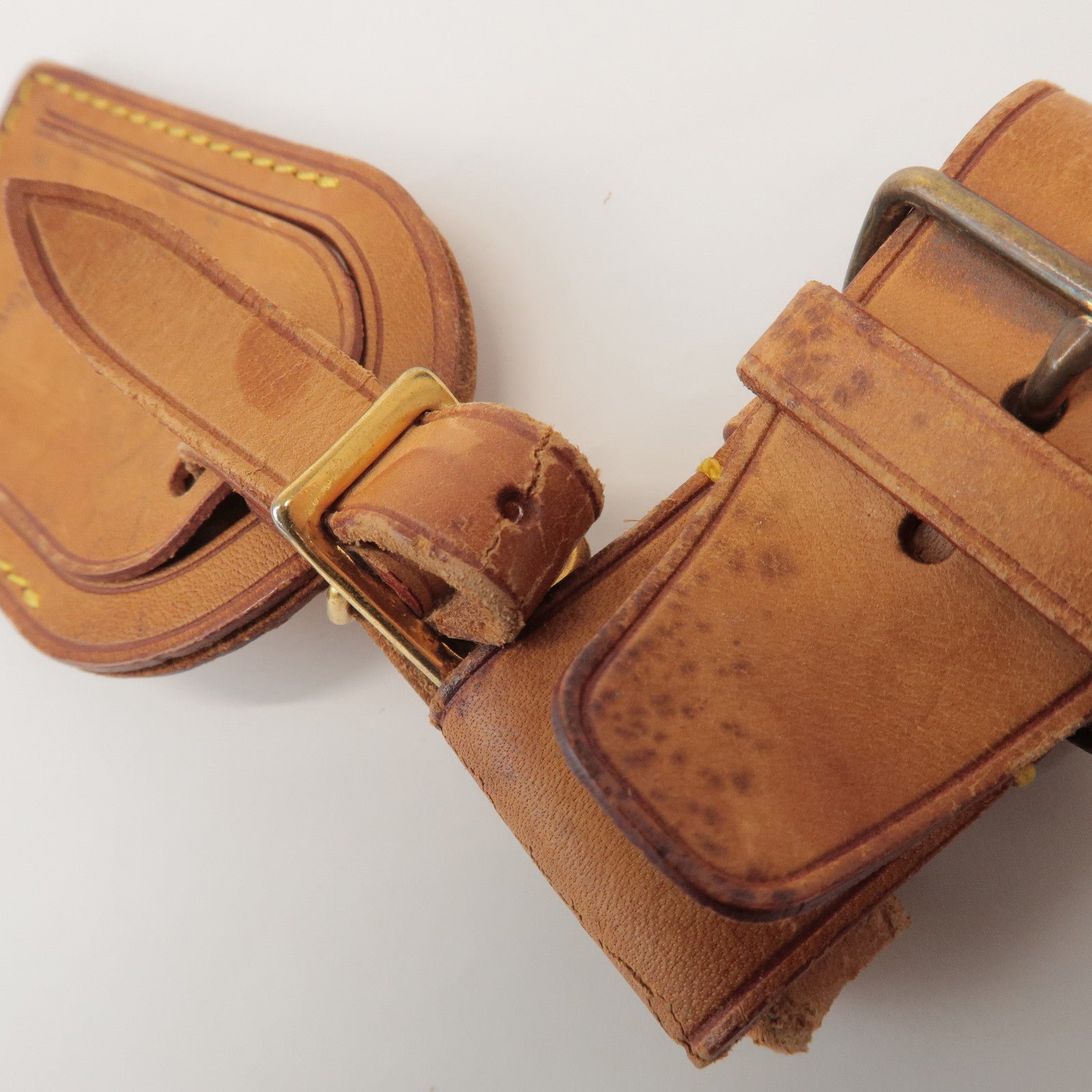 Louis Vuitton Set of 10 Leather Name Tag & Poignet