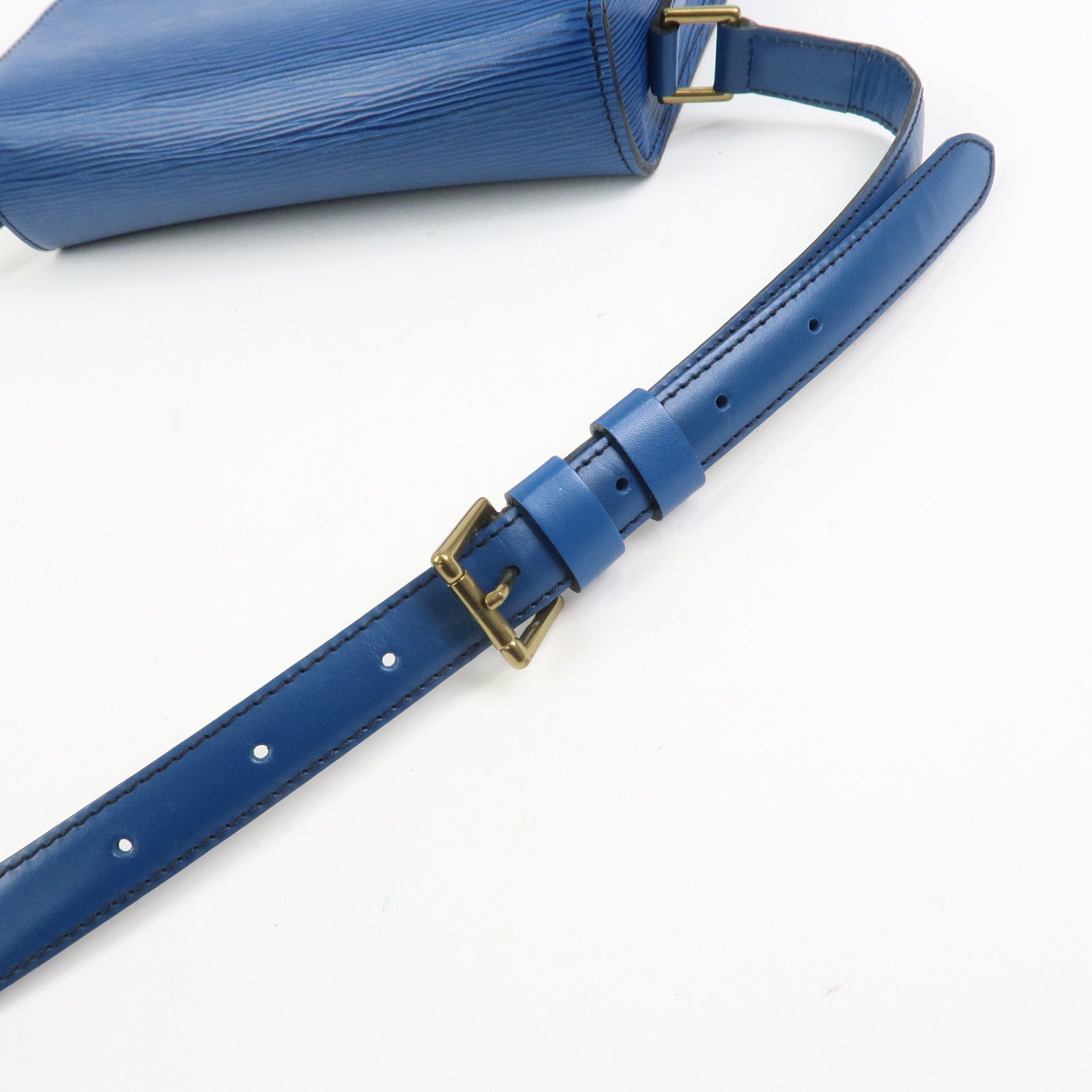 Louis Vuitton Epi Saint Cloud Shoulder Bag Toledo Blue M52195