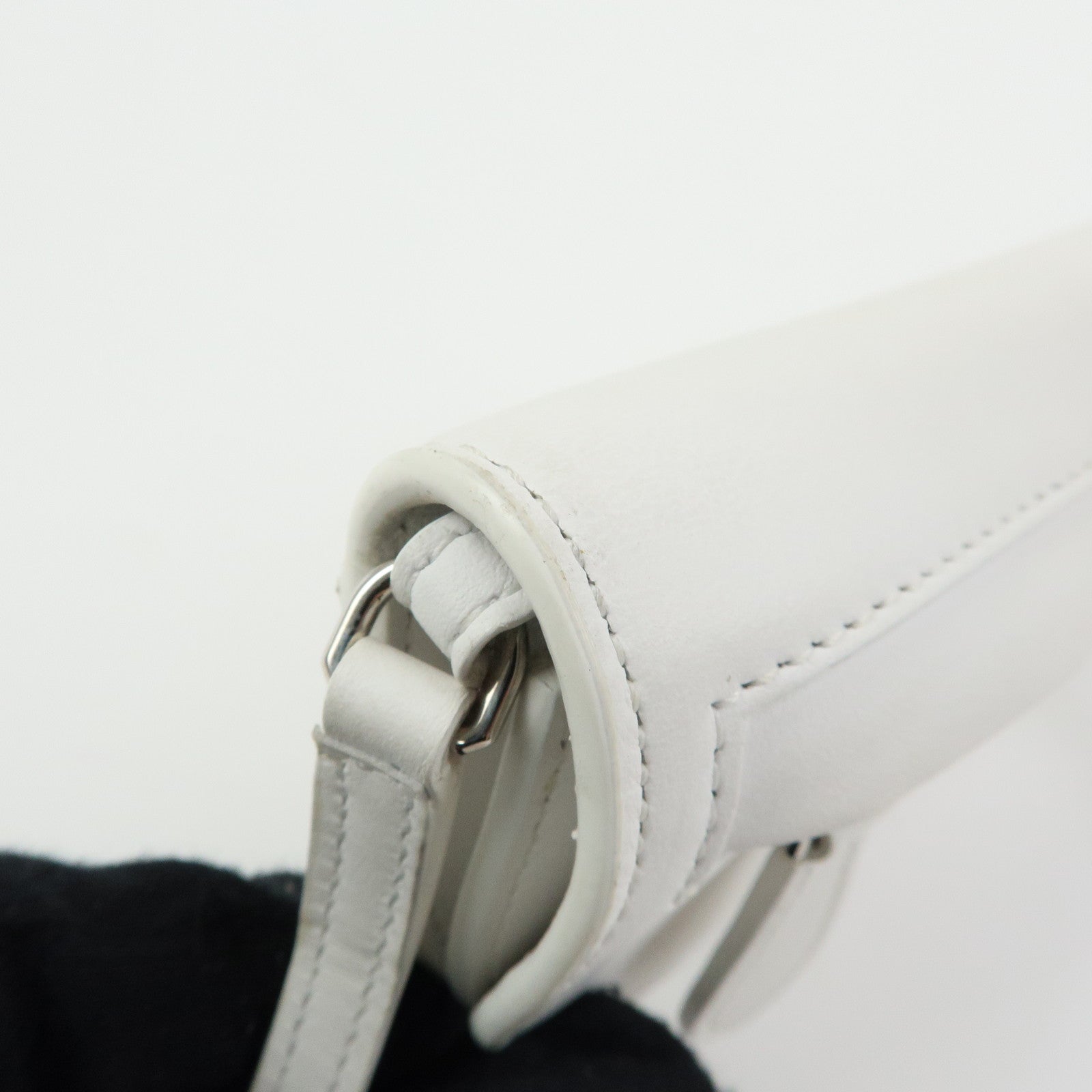 BURBERRY Leather Shoulder Bag Crossbody Bag White