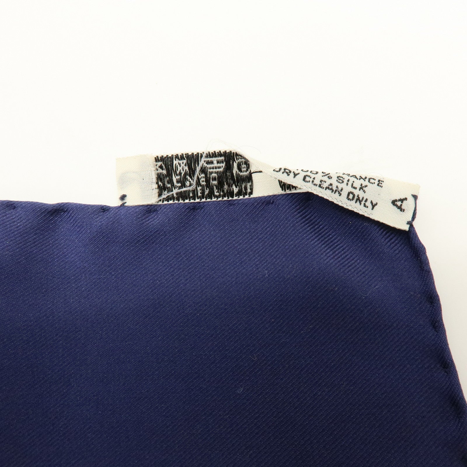 HERMES Carre90 Silk100% Parmi les fleurs je compte les heures Scarf